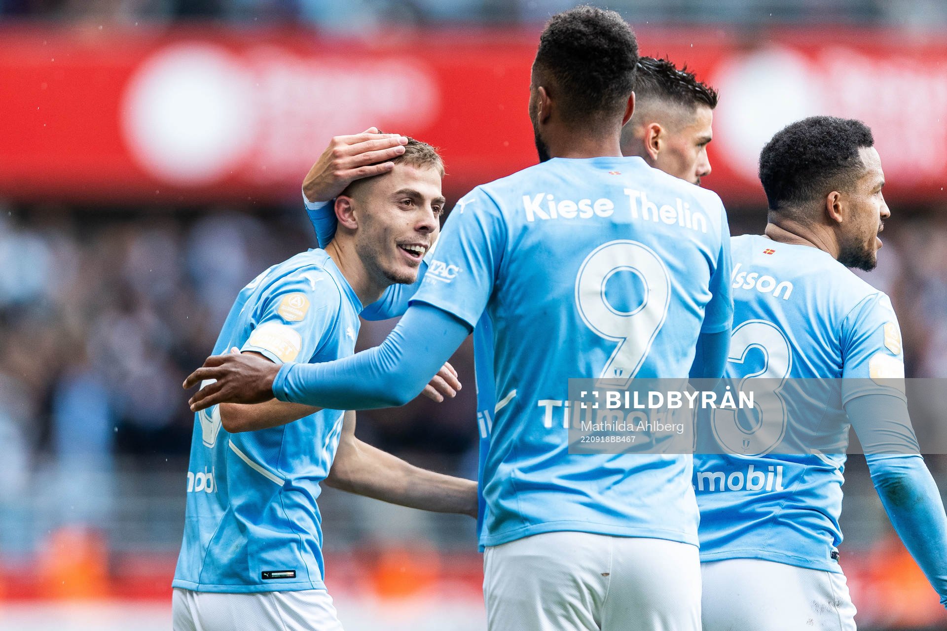 Malmö FFs Patriot Sejdiu jublar med lagkamrater
