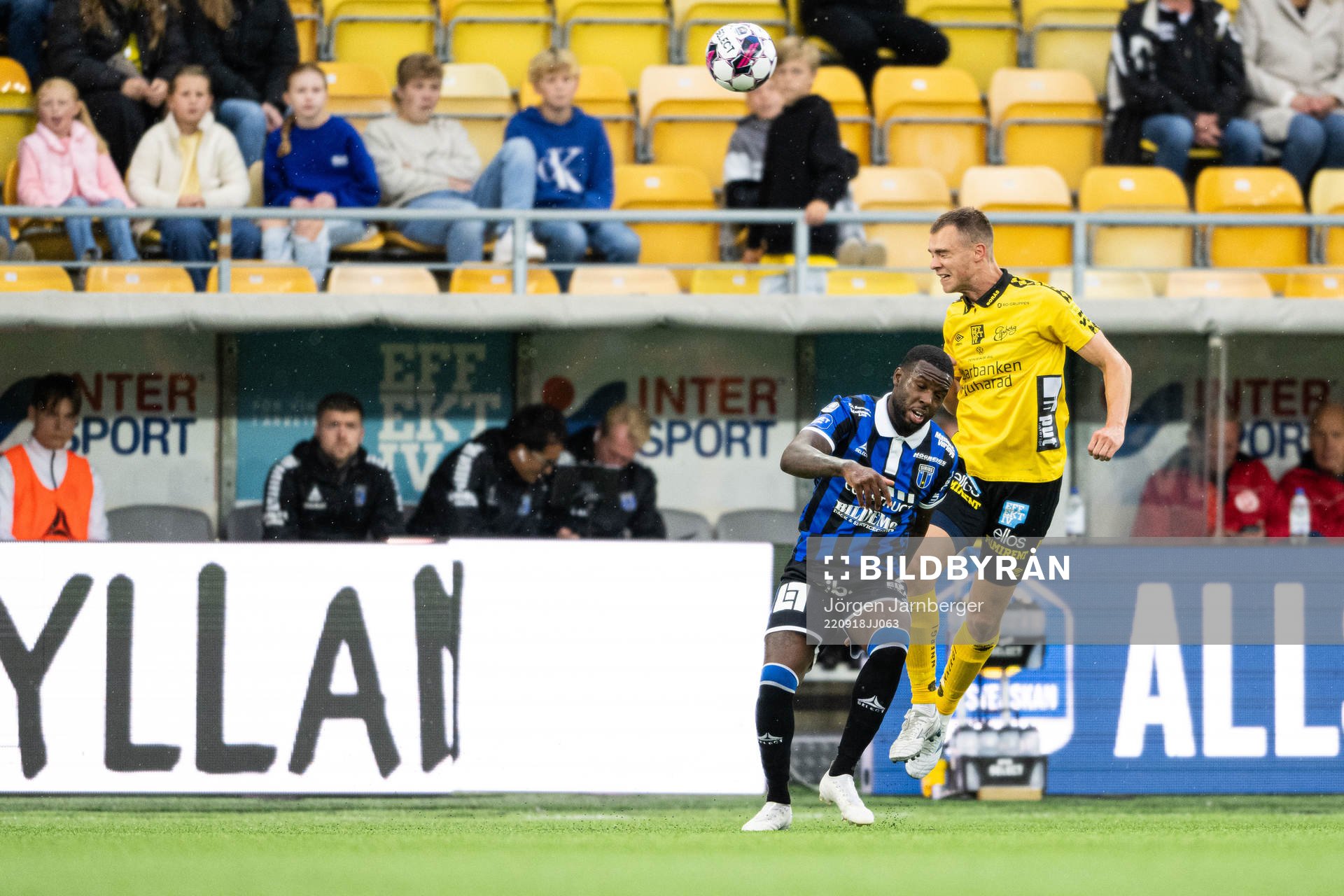 Sirius Christian Kouakou och Elfsborgs Leo Väisänen