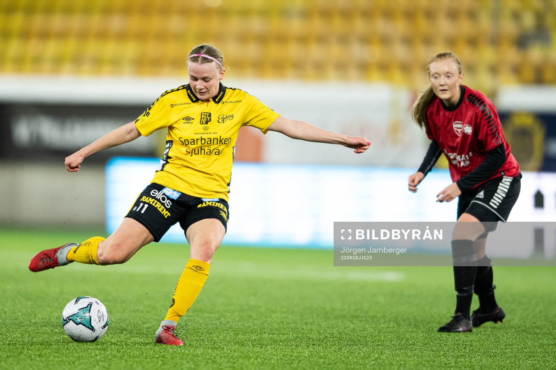 Elfsborgs Leann Nyström under fotbollsmatchen i Div 2 Mellersta Götaland mellan Elfsborg och Södra Ving den 18 september 2022 i Borås. 