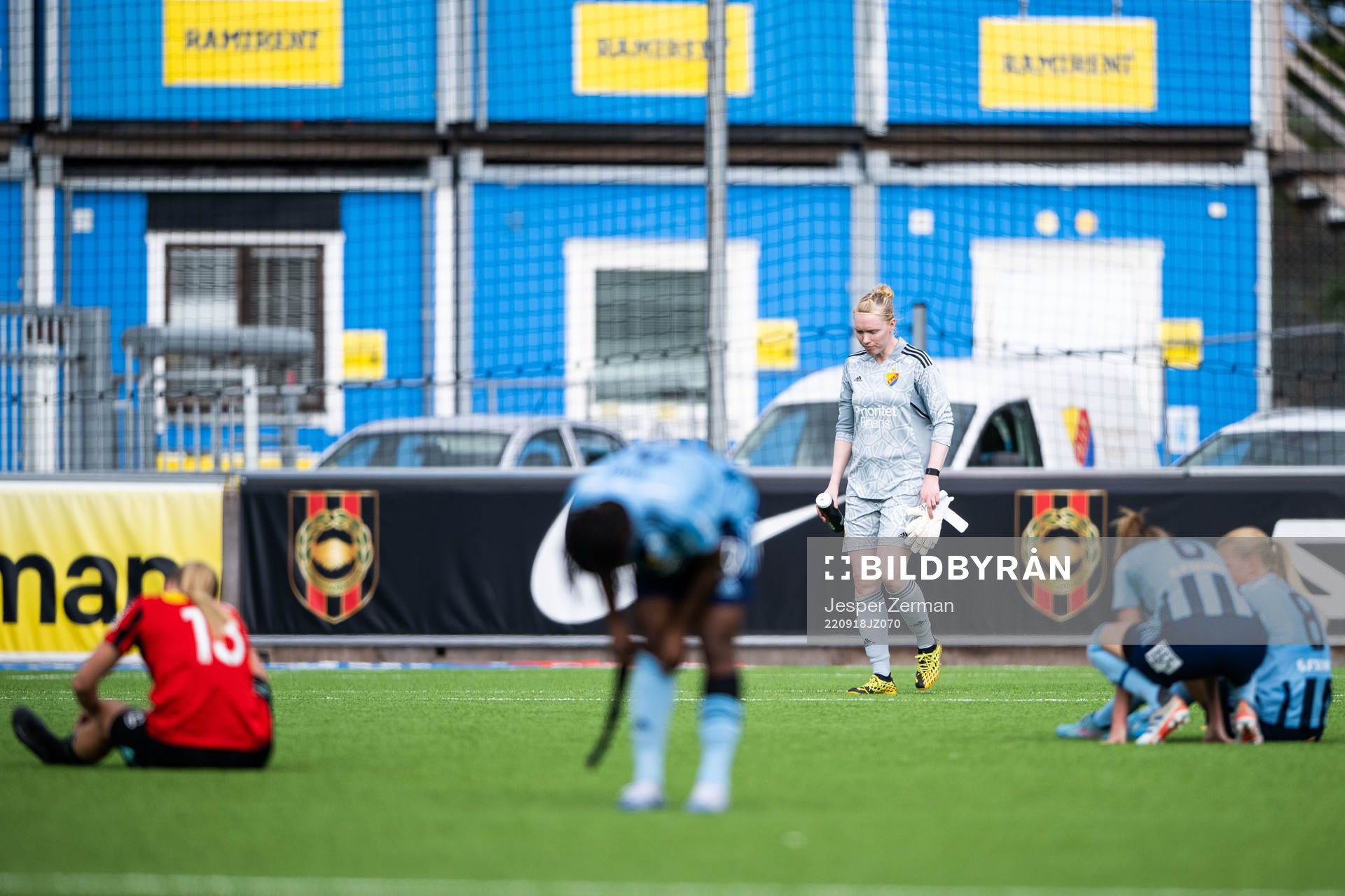 Djurgårdens målvakt Hedvig Lindahl deppar