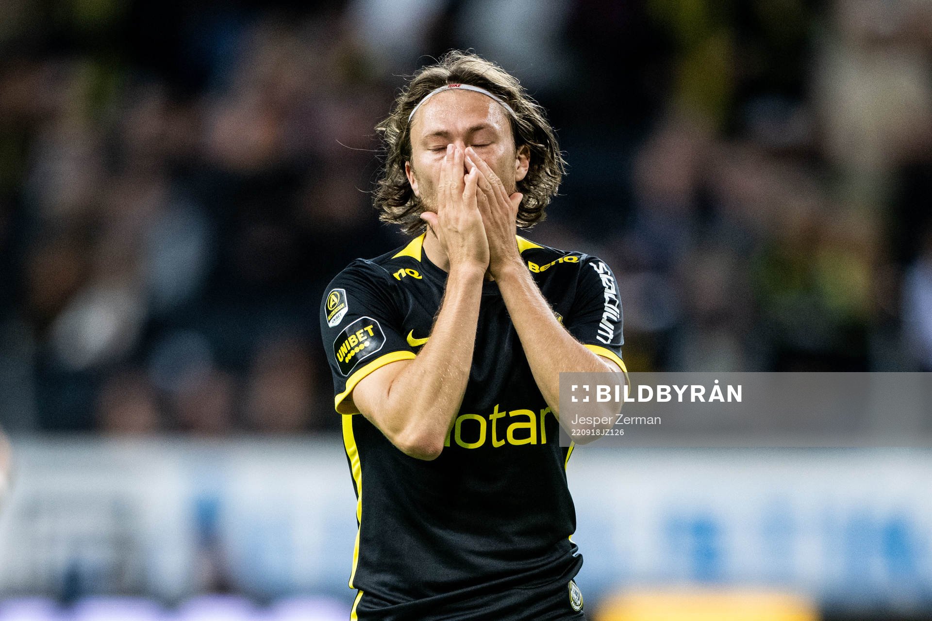 AIKs Axel Björnström deppar