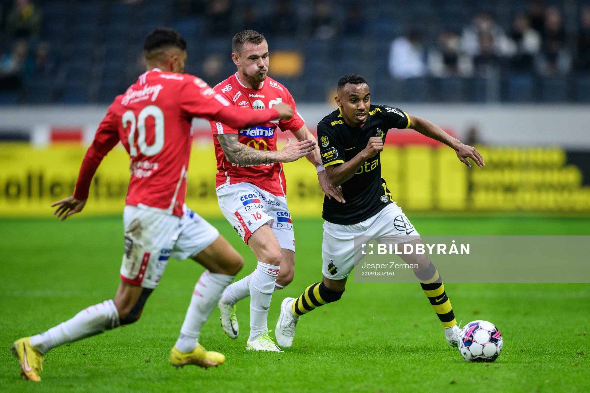 Degerfors Rasmus Örqvist och AIKs Bilal Hussein