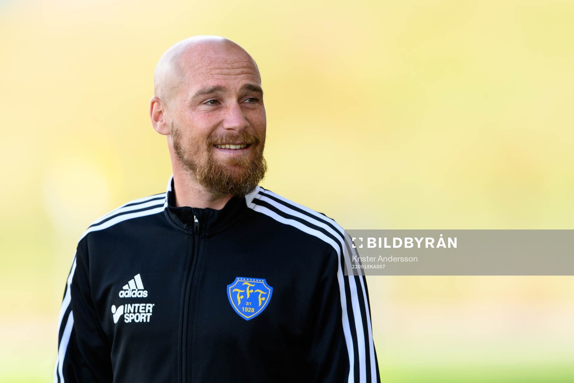 Falkenbergs Christoffer Carlsson före fotbollsmatchen i Ettan södra mellan Falkenberg och Vänersborg den 18 september 2022 i Falkenberg.