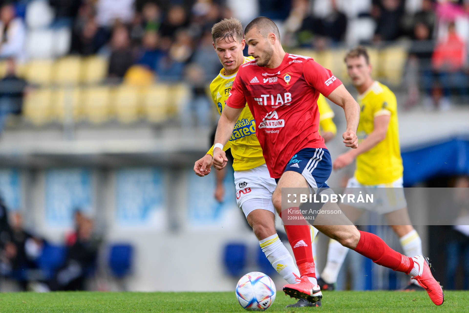 Falkenbergs Taylor Silverholt och Vänersborgs Milos