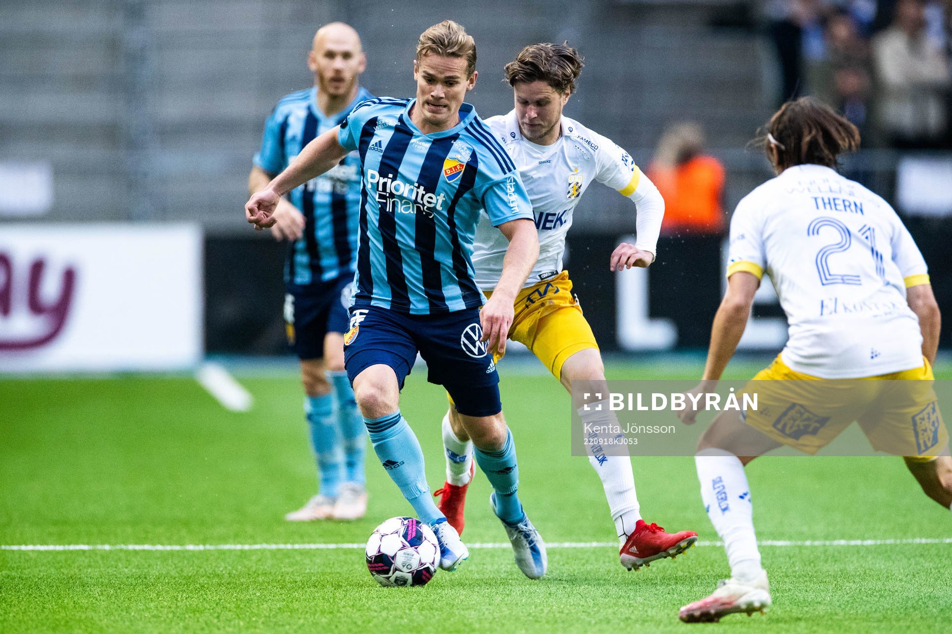 Djurgårdens Hampus Finndell och IFK Göteborgs Gustaf
