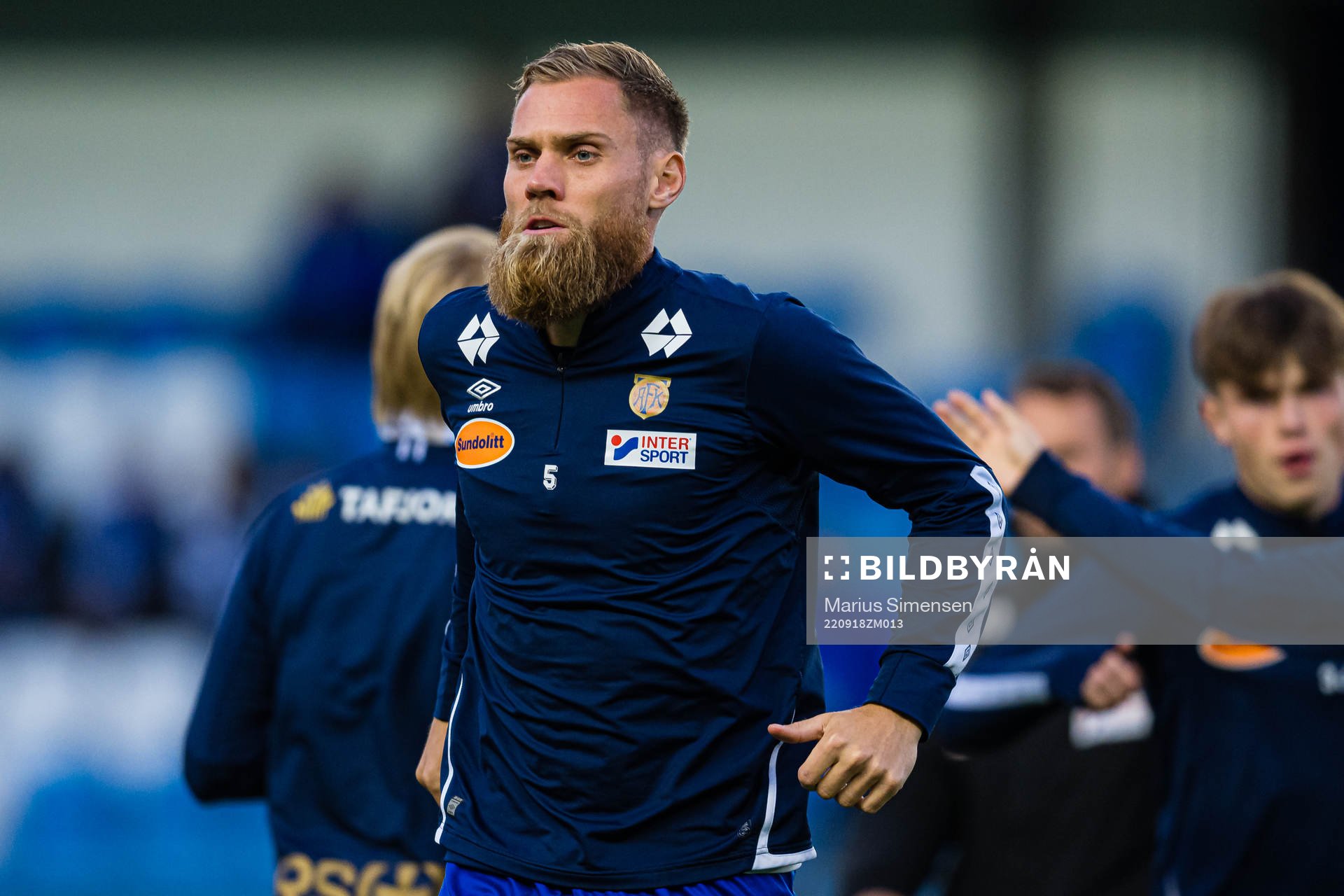 David Thomas Fällman of Aalesund warms up