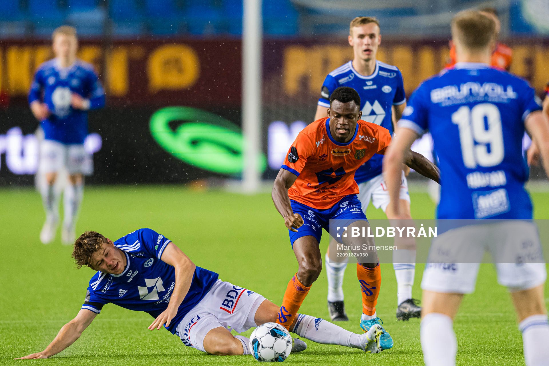 Emil Breivik of Molde and Ebiye Moses of Aalesund during the Eliteserien match between Molde and Aalesund on September 18, 2022 in Molde.