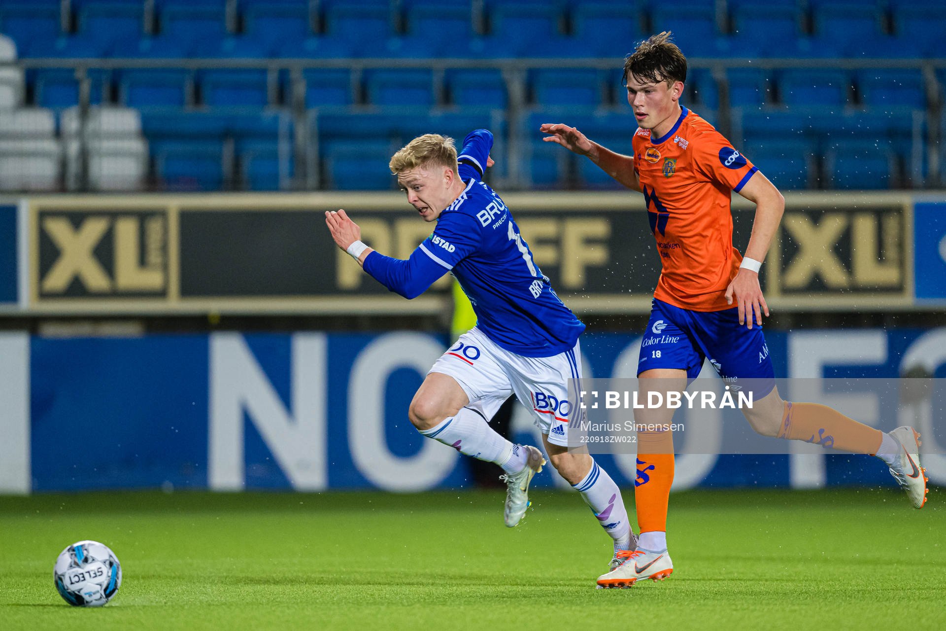 Ola Brynhildsen of Molde and Nikolai Hopland of Aalesund
