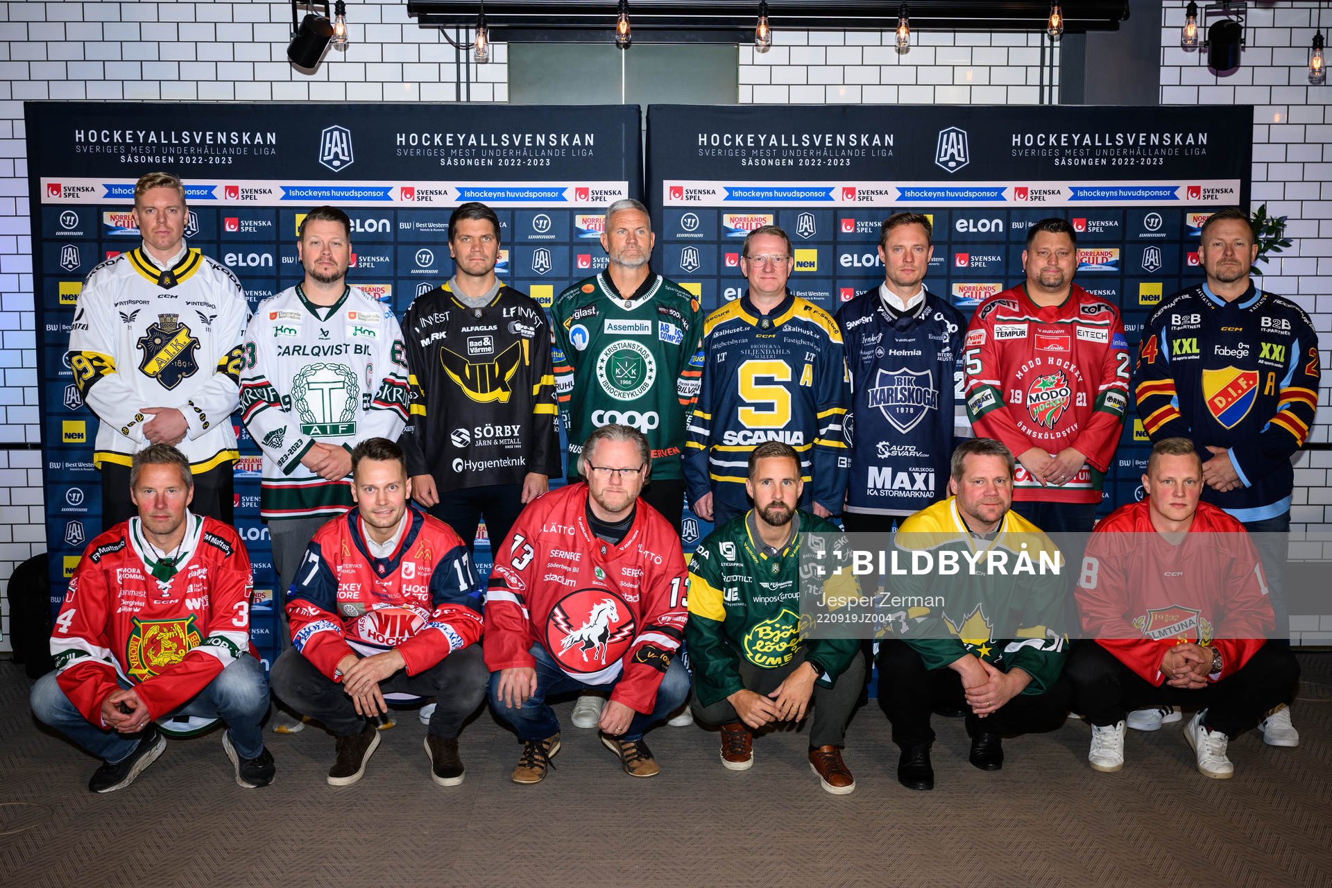 AIKs tränare Anton Blomqvist, Tingsryds tränare Fredrik