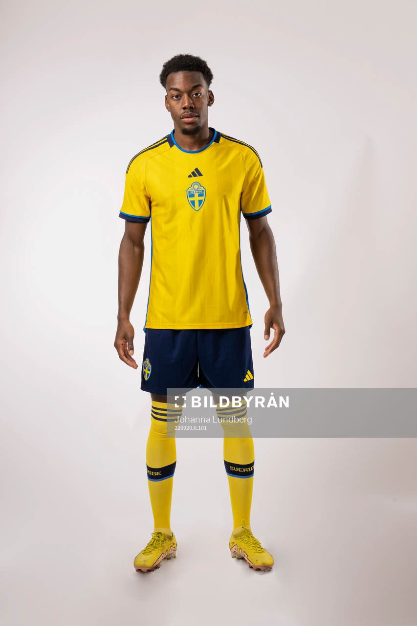 Anthony Elanga of the Swedish national football team poses