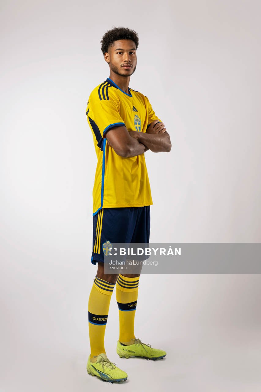 Jens Cajuste of the Swedish national football team poses