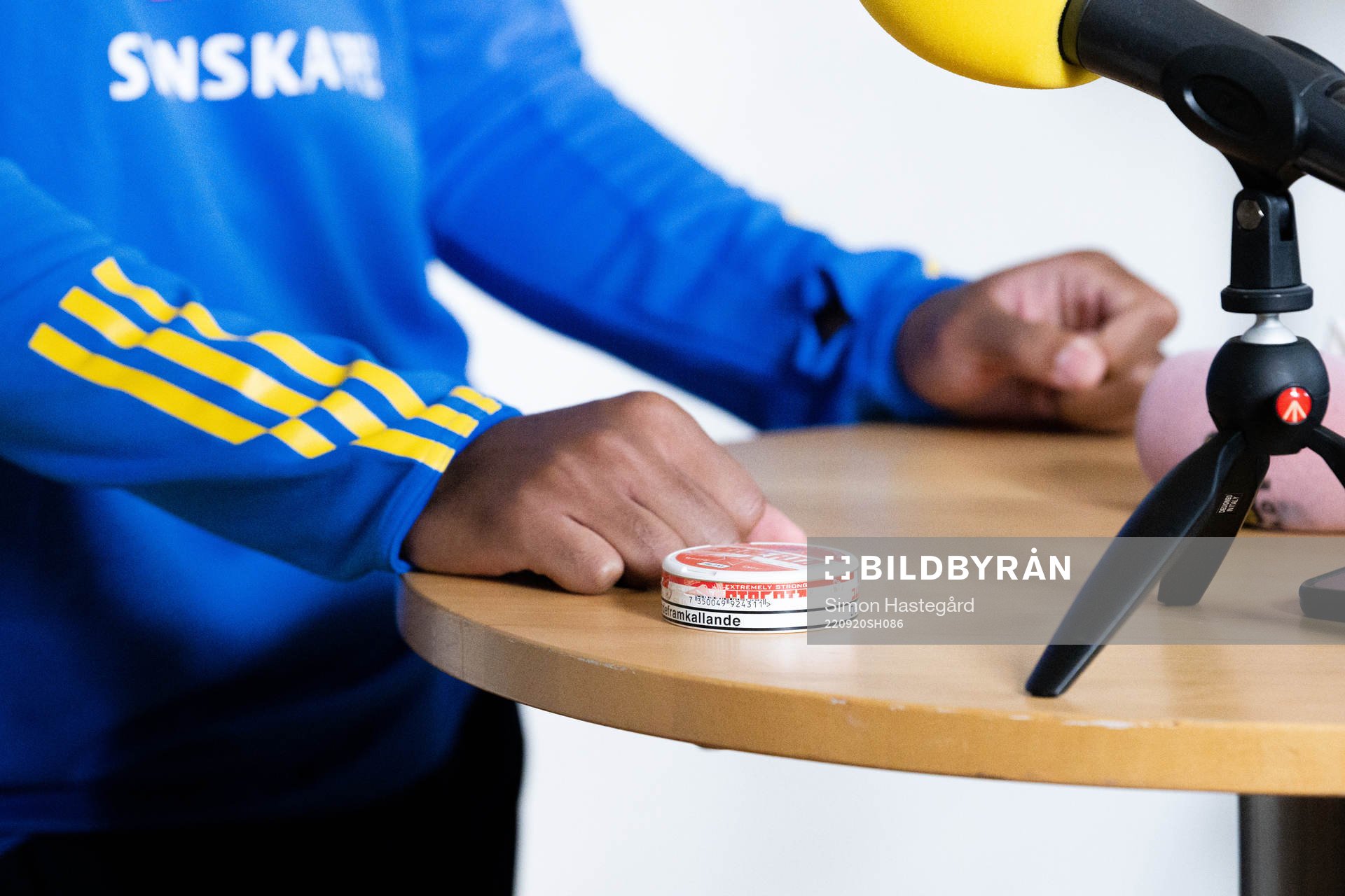 Isak Hien in the mixed zone after a training session with the Swedish national football team on September 20, 2022 in Stockholm. 