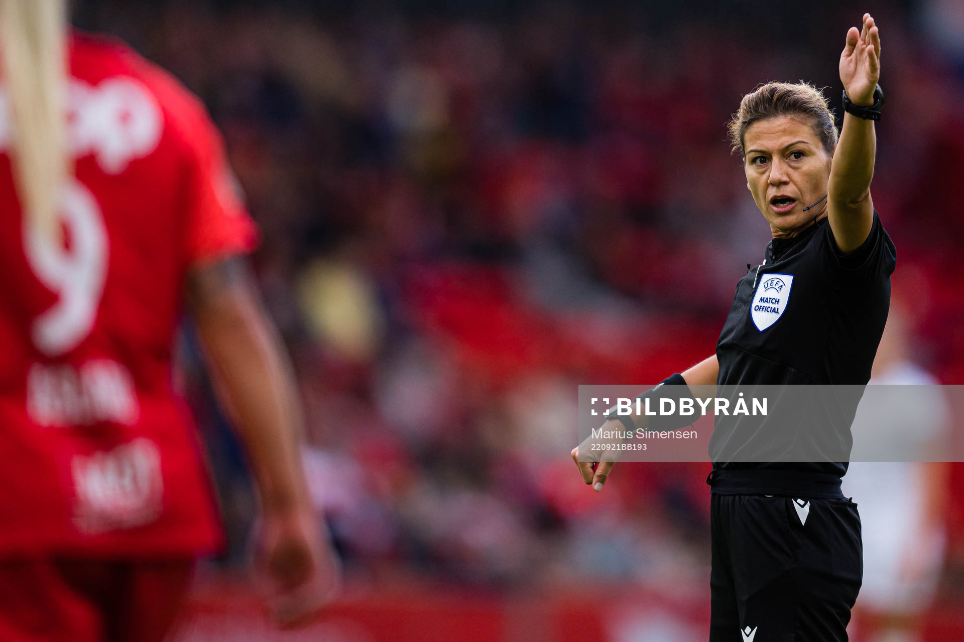Meliz Özçigdem, referee