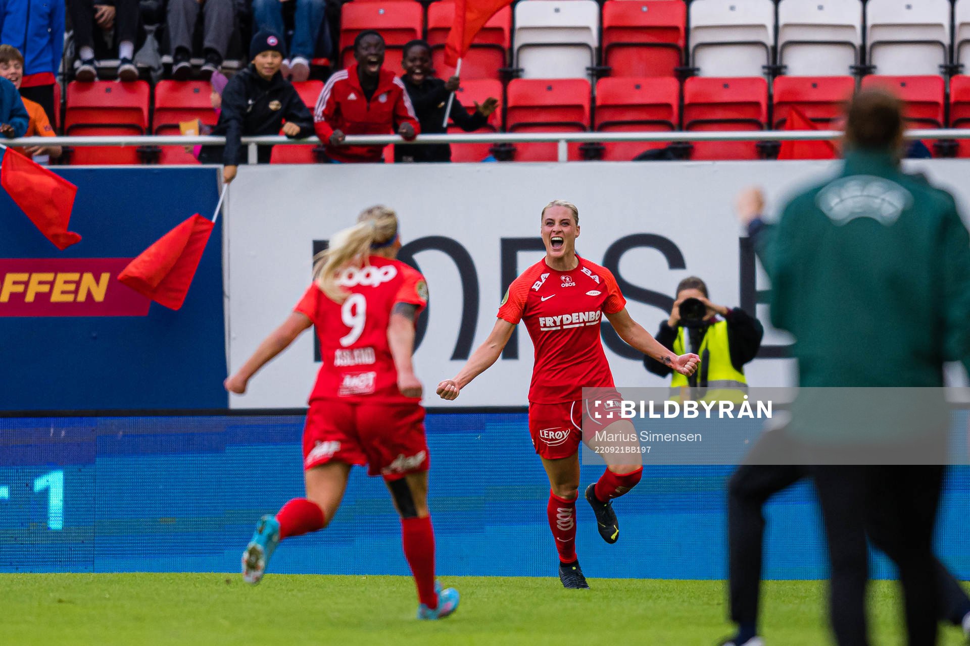 Svava Ros Gudmundsdottir of Brann celebrates