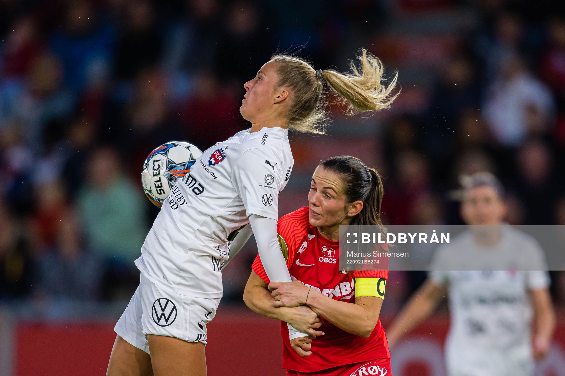 Olivia Holdt of Rosengård and Tuva Hansen of Brann