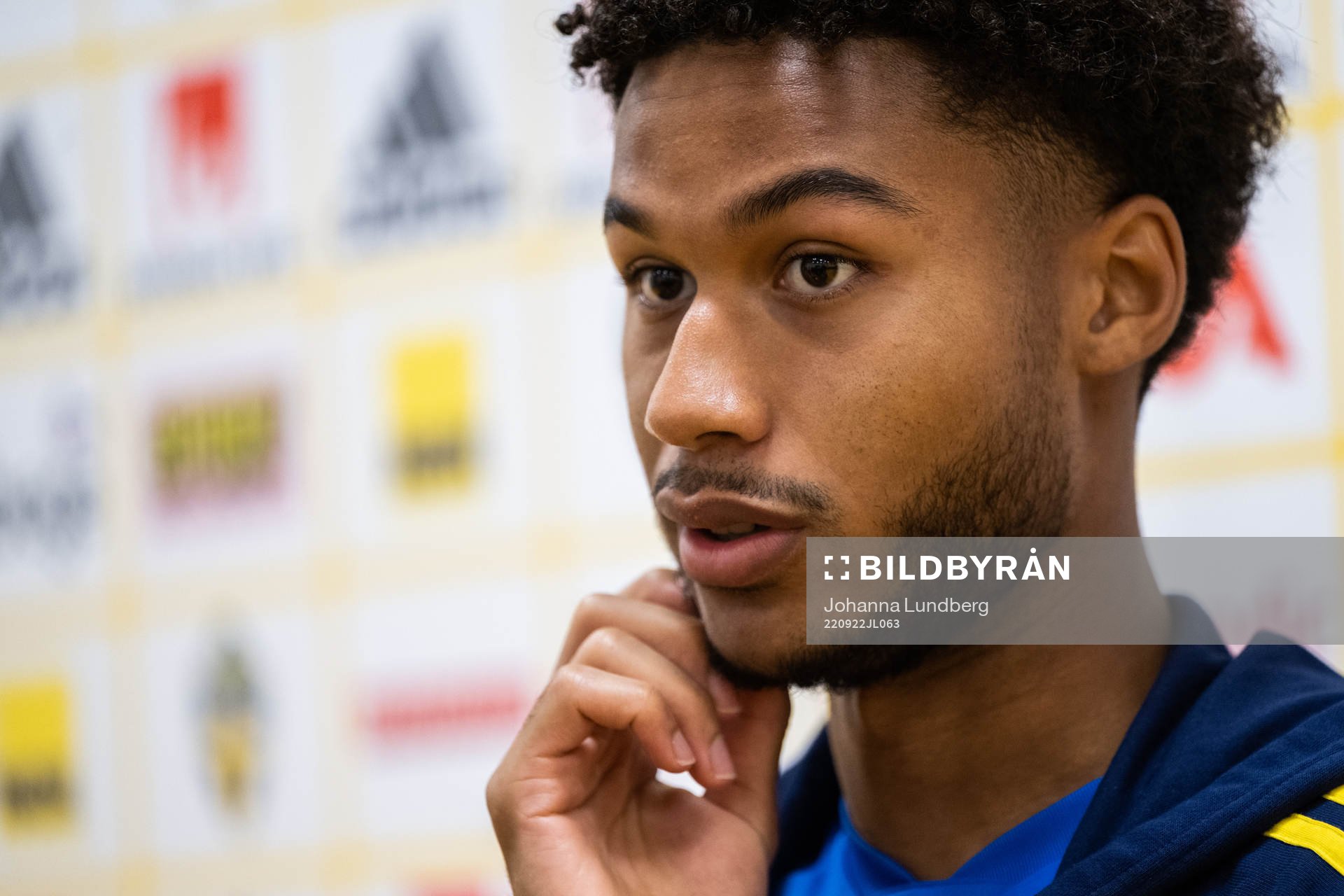 Jens Cajuste in the mixed zone after a training session with the Swedish national football team on September 22, 2022 in Stockholm. 