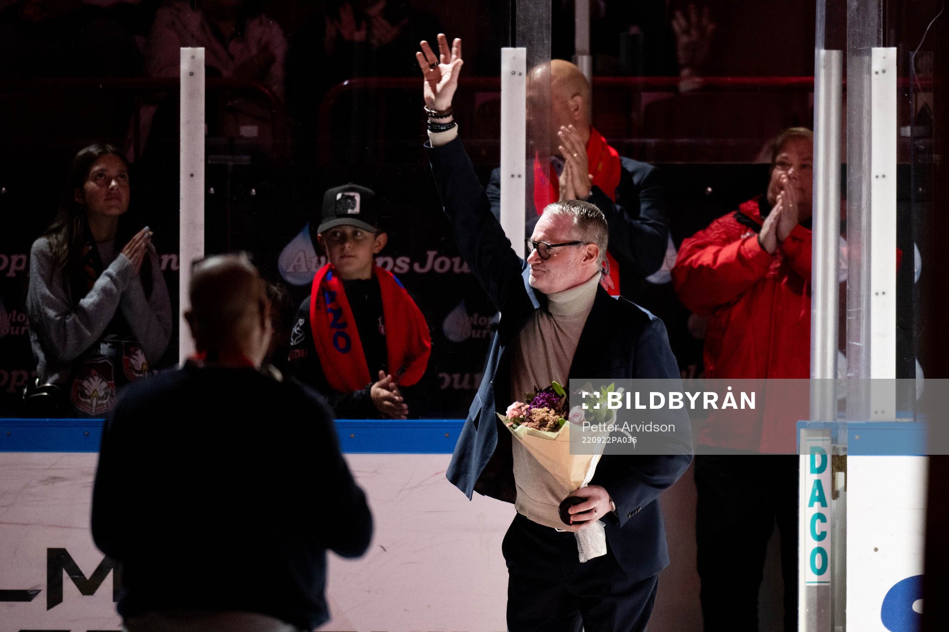 Malmö Redhawks materialförvaltare Håkan Karlsson tackas