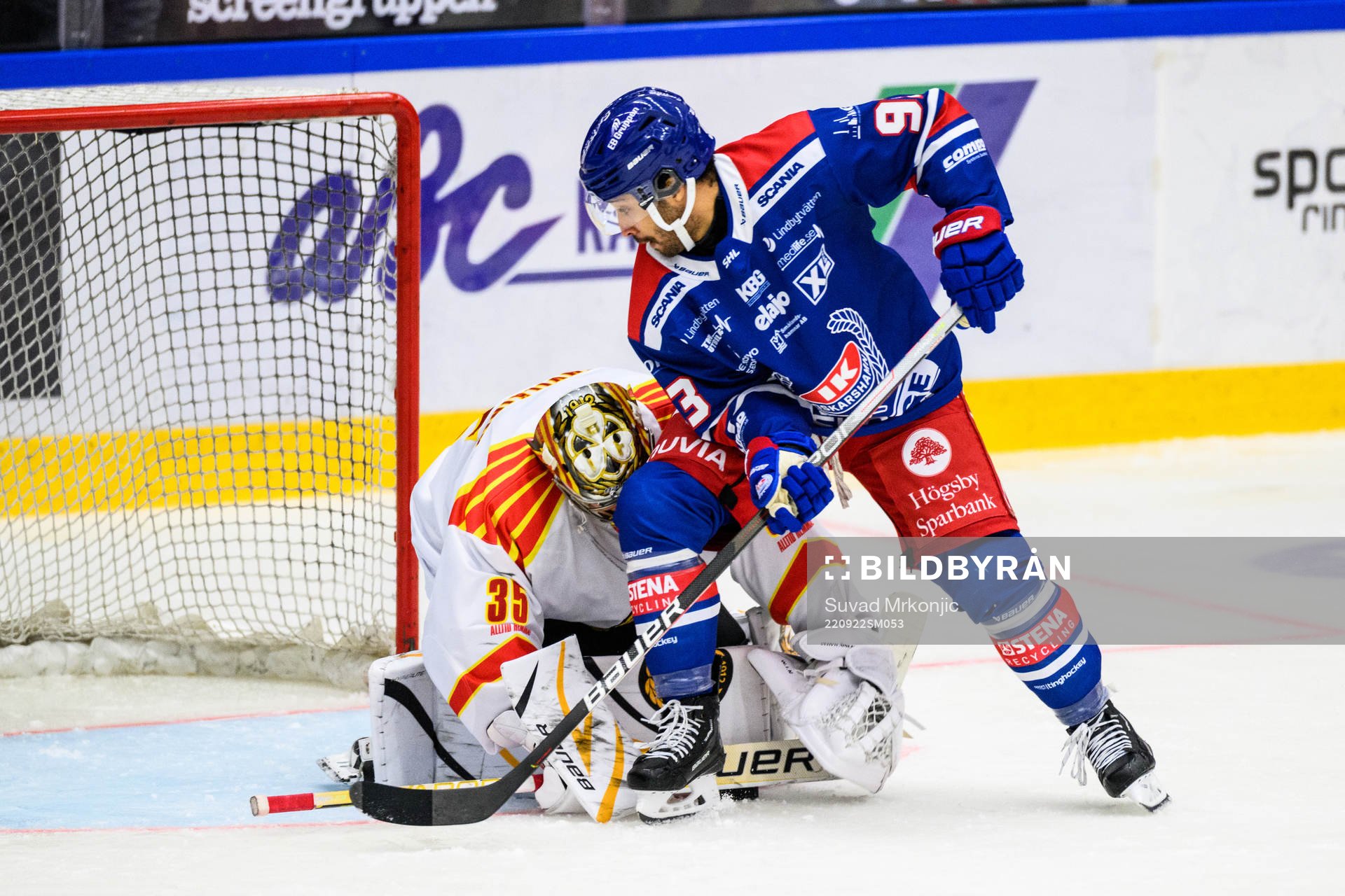 Brynäs målvakt Veini Vehviläinen och Oskarshamns Cameron