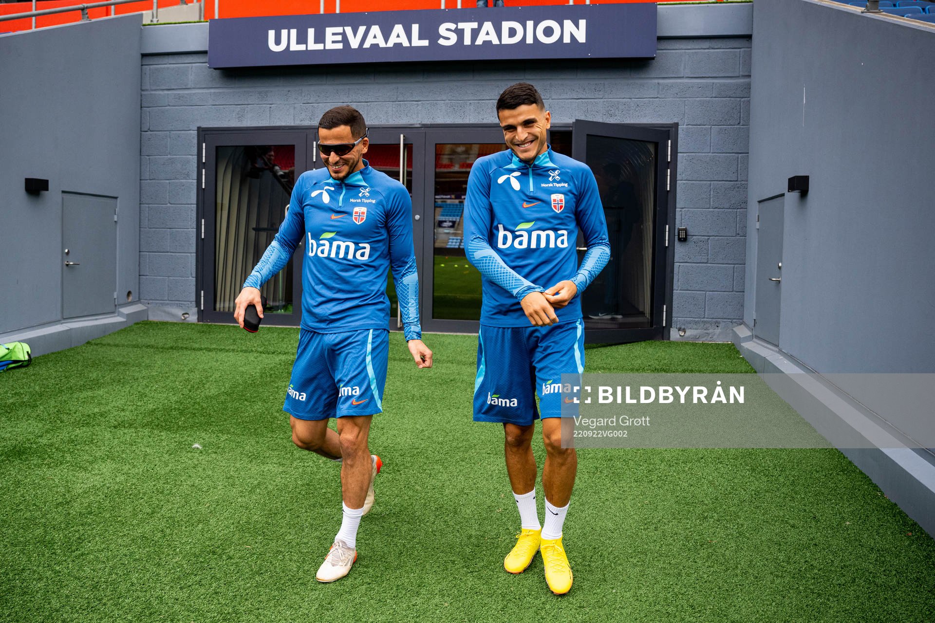 Omar Elabdellaoui and Mohamed Elyounoussi of the Norwegian