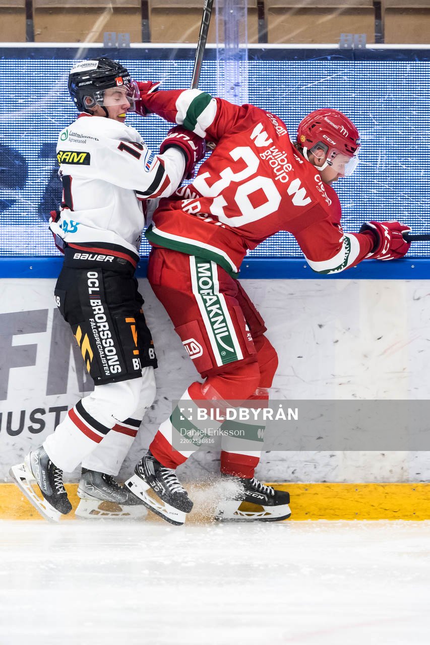Vita Hästens Sebastian Falk och Moras Kristoffer Gunnarsson