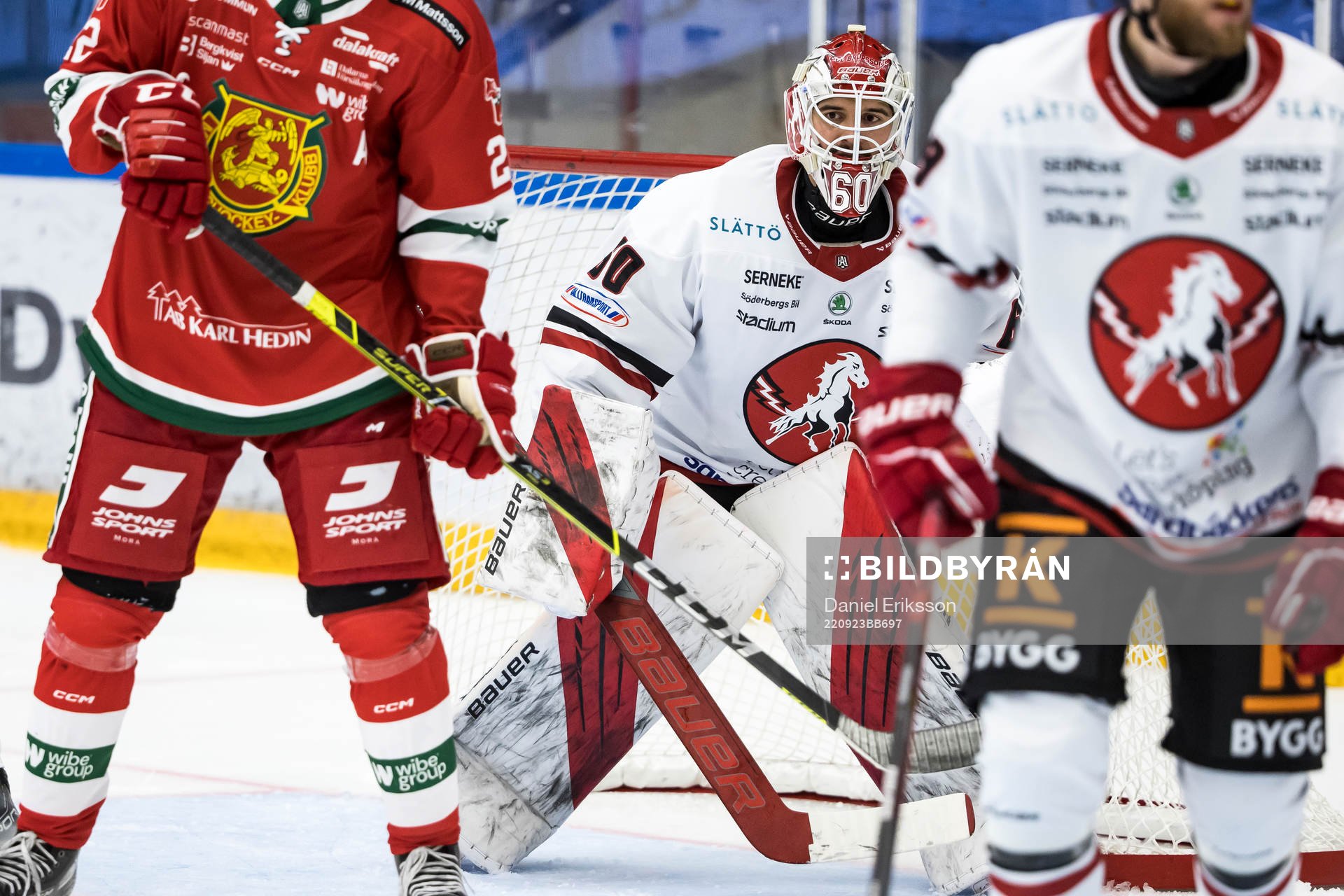 Vita Hästens målvakt Adam Ohre