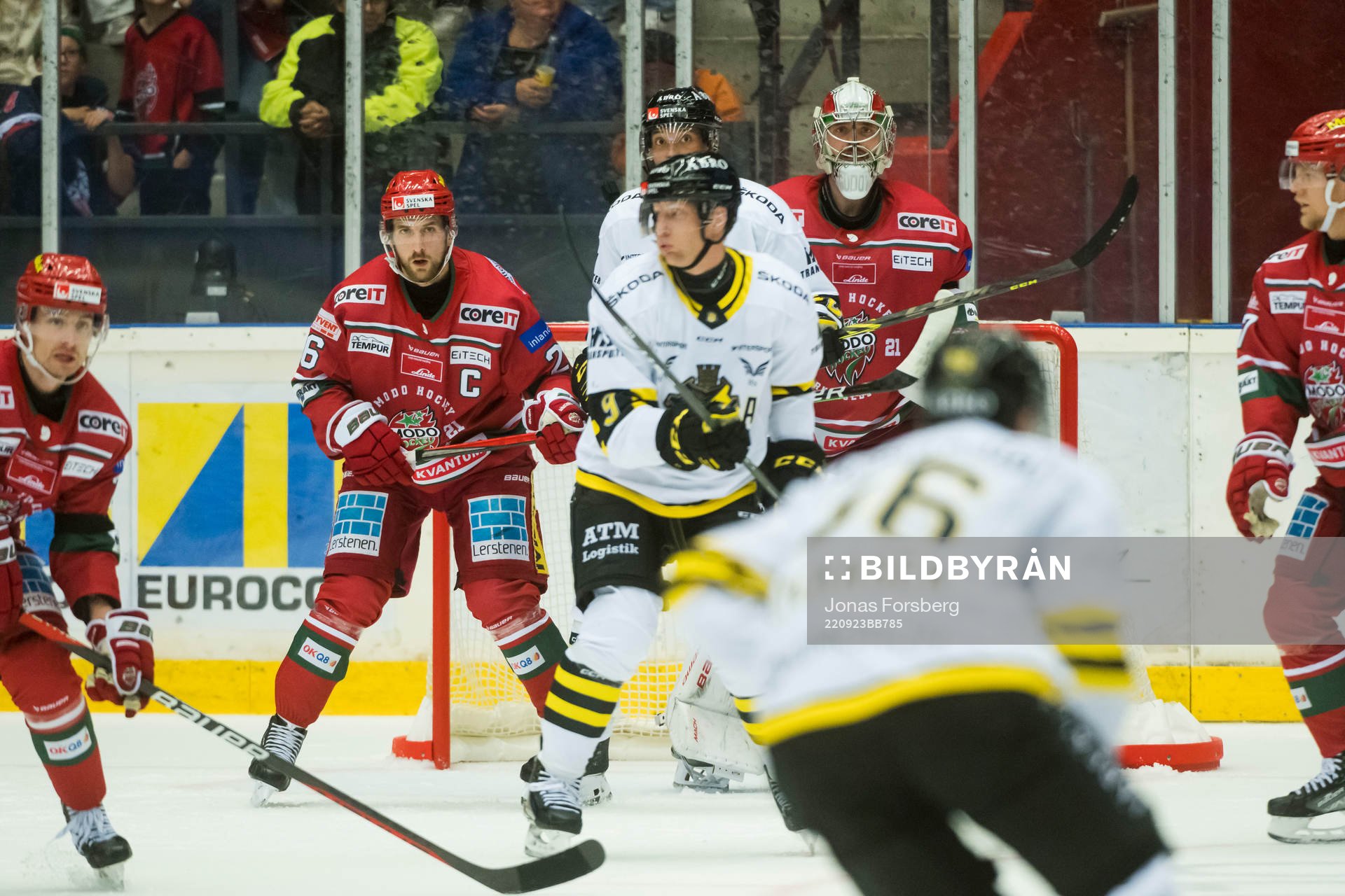 Modos målvakt Marcus Nygren och Emil Wahlberg