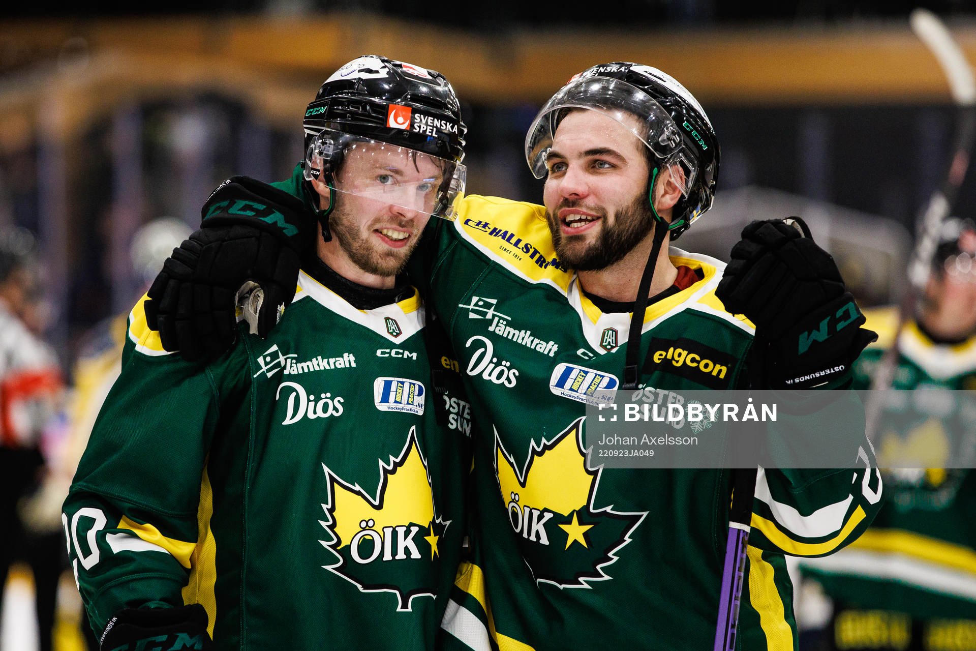 Östersunds Henrik Marklund och Carl Skärström jublar