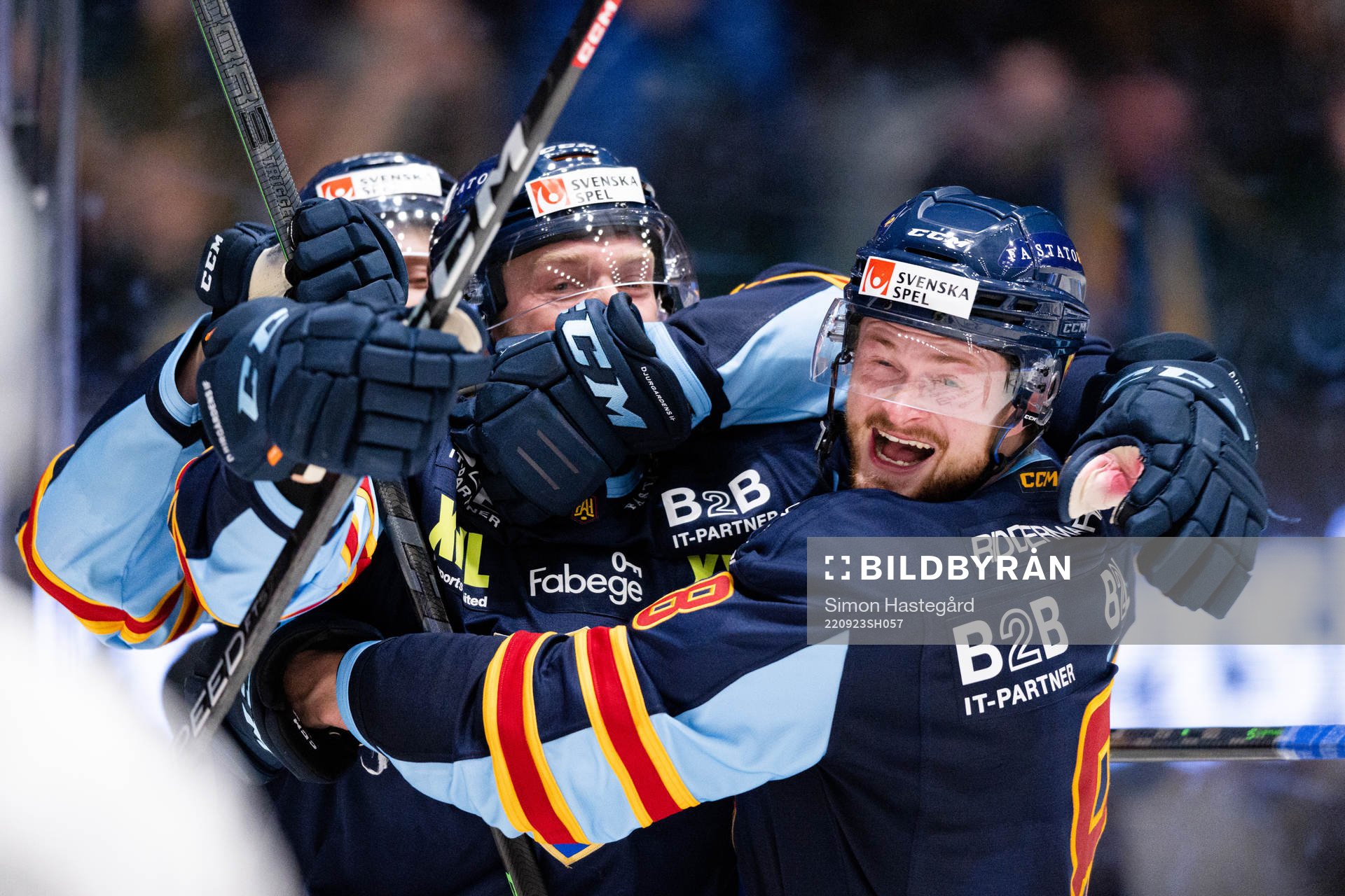 Djurgårdens Olle Liss och Linus Arnesson jublar