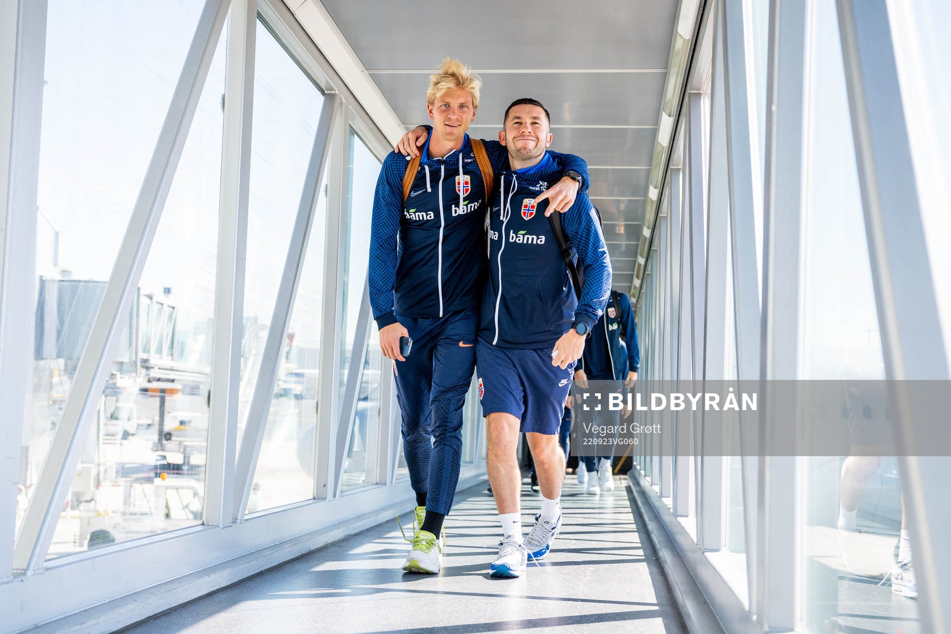 Morten Thorsby and Andrew Findlay, performance analyst of