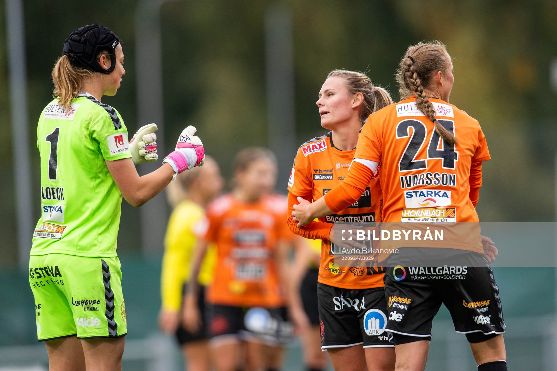 Kristianstads målvakt Melina Leock, Maja Bodin  och