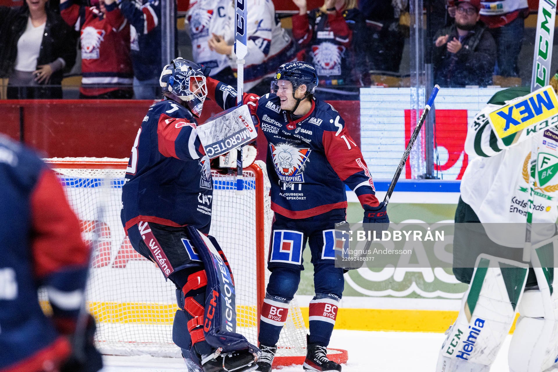 Linköpings målvakt Marcus Högberg och Henrik Törnqvist