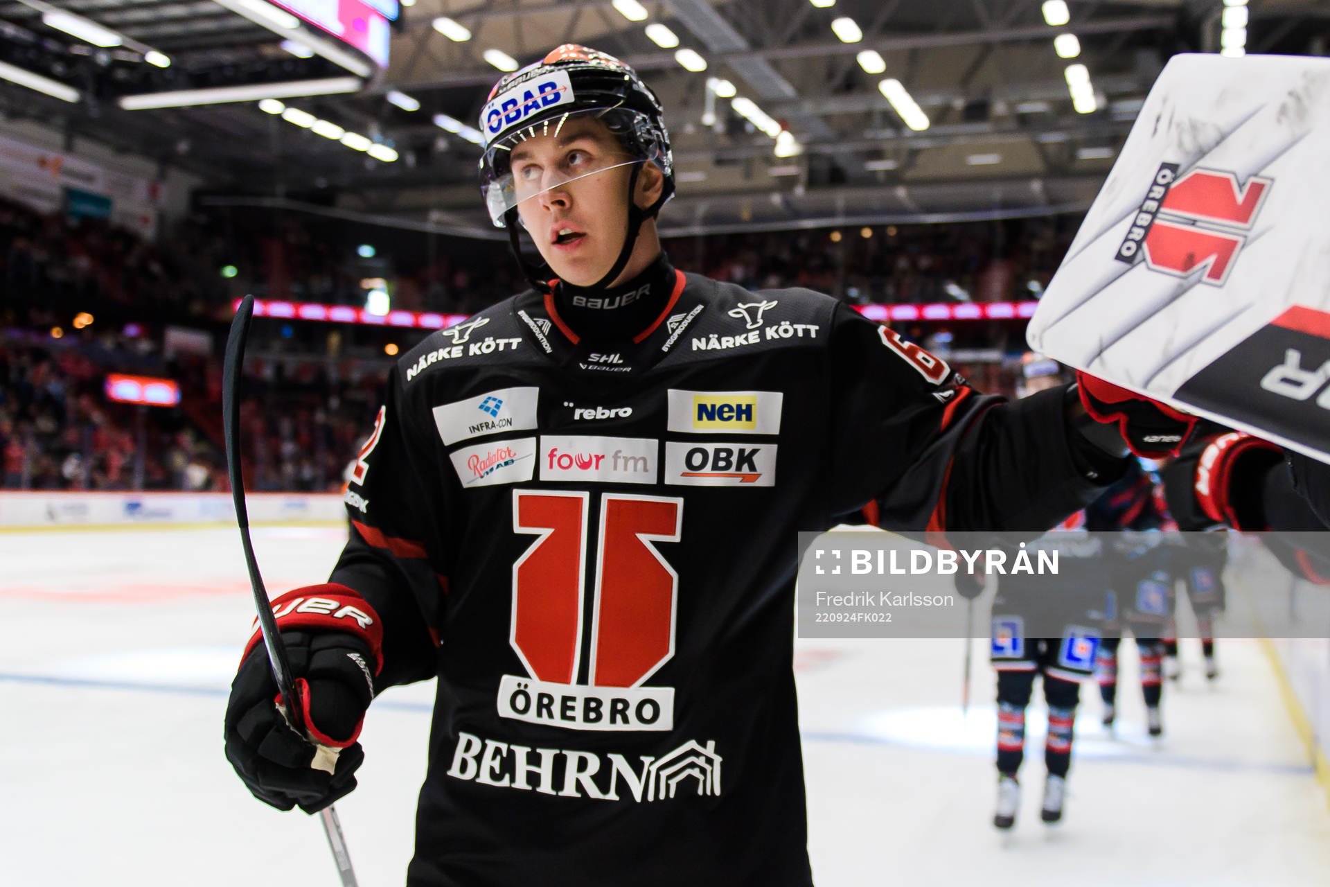 Örebros Robert Leino jublar