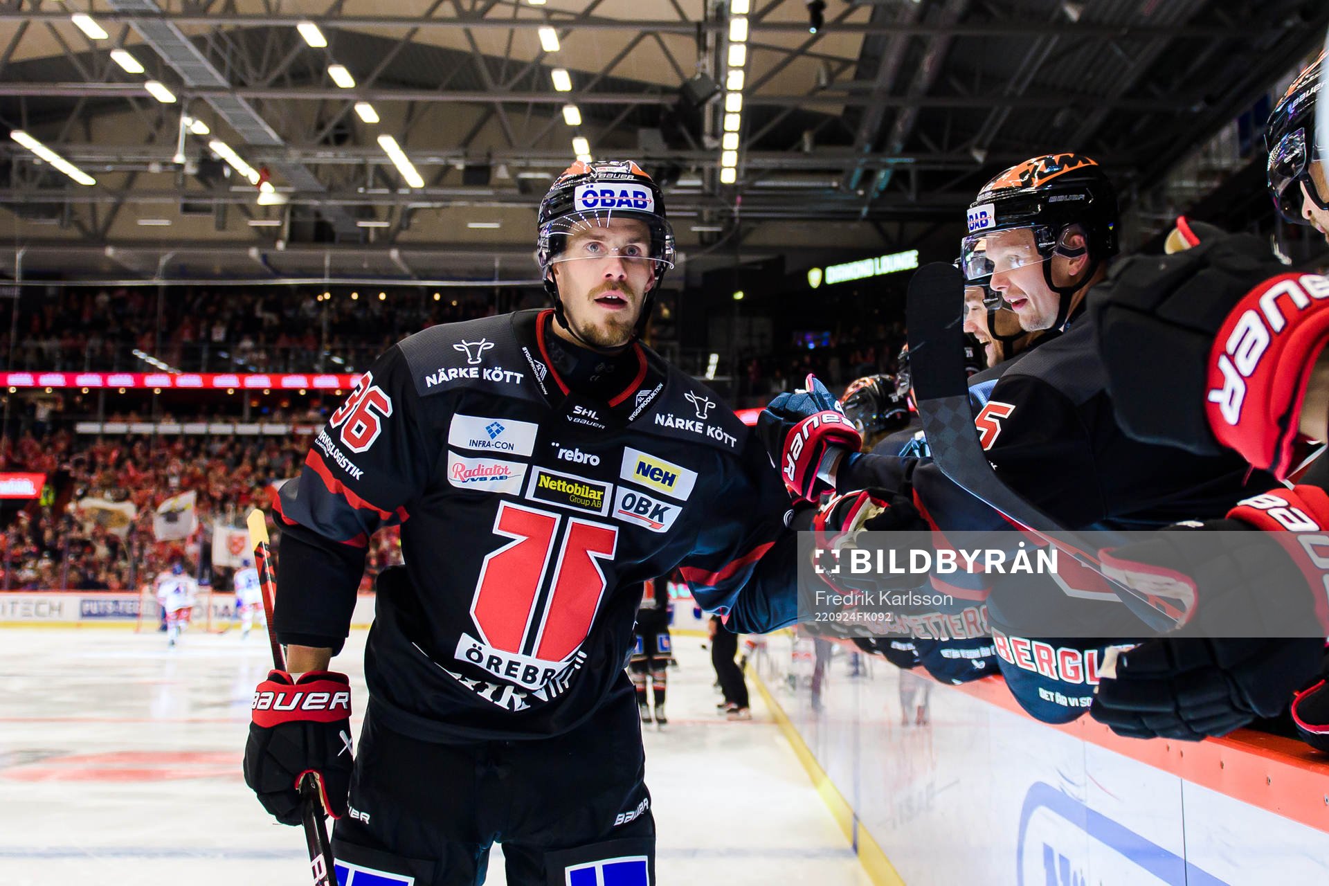 Örebros Emil Larsson jublar