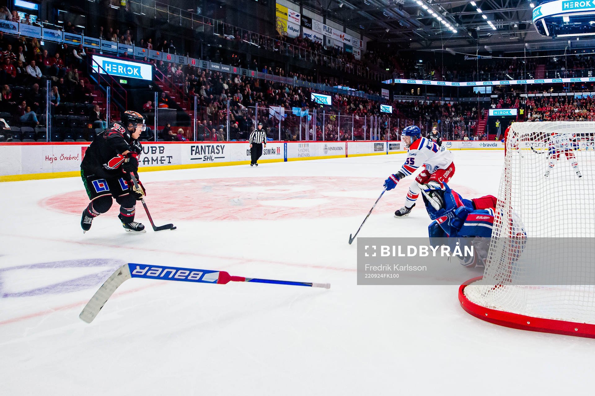 Örebros Petrus Palmu och Oskarshamns målvakt Tim Juel