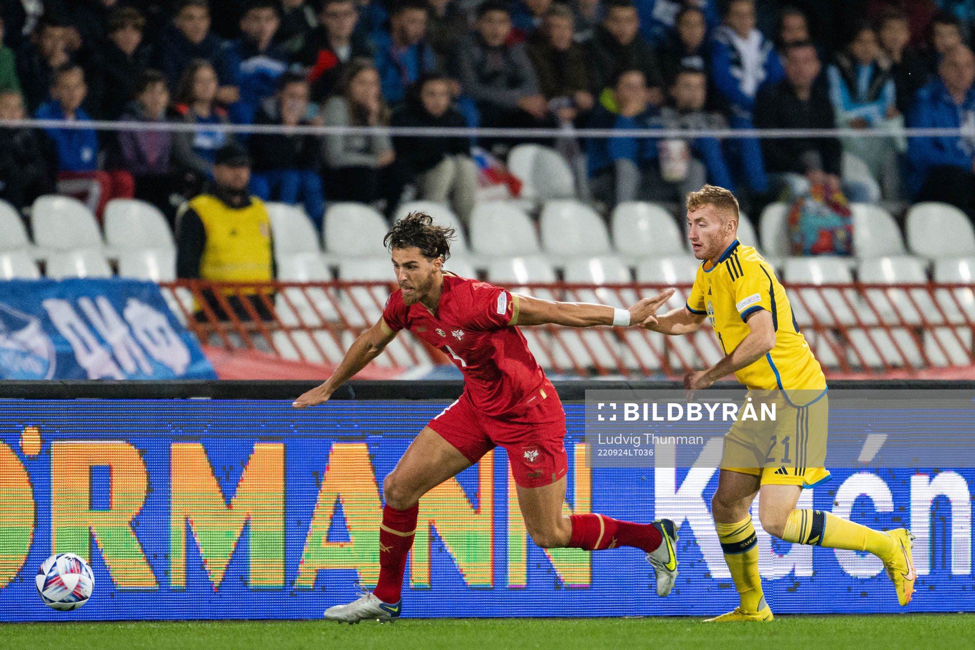 Srdjan Babic of Serbia and Dejan Kulusevski of Sweden