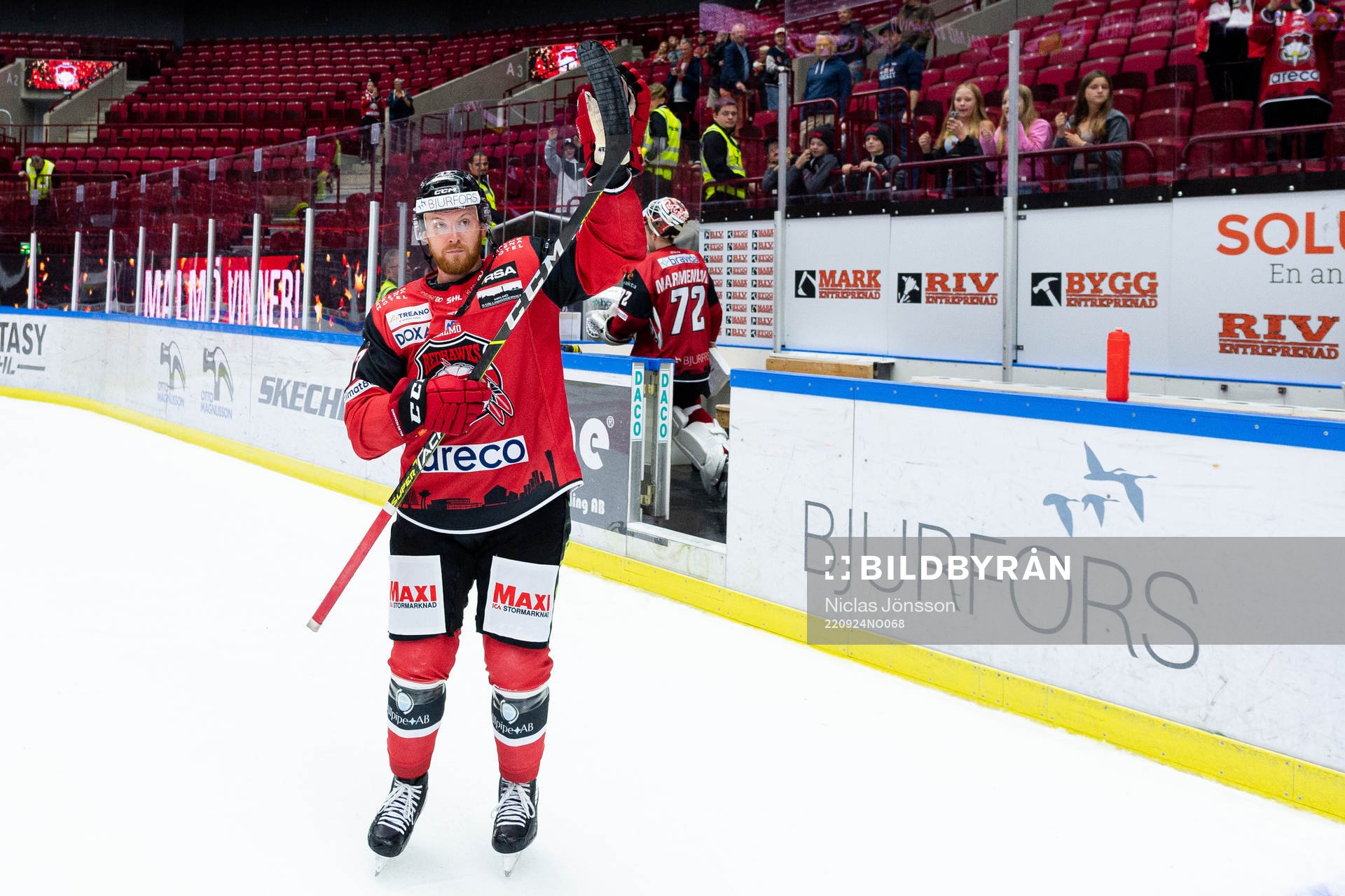 Malmö Redhawks Joakim Ryan jublar