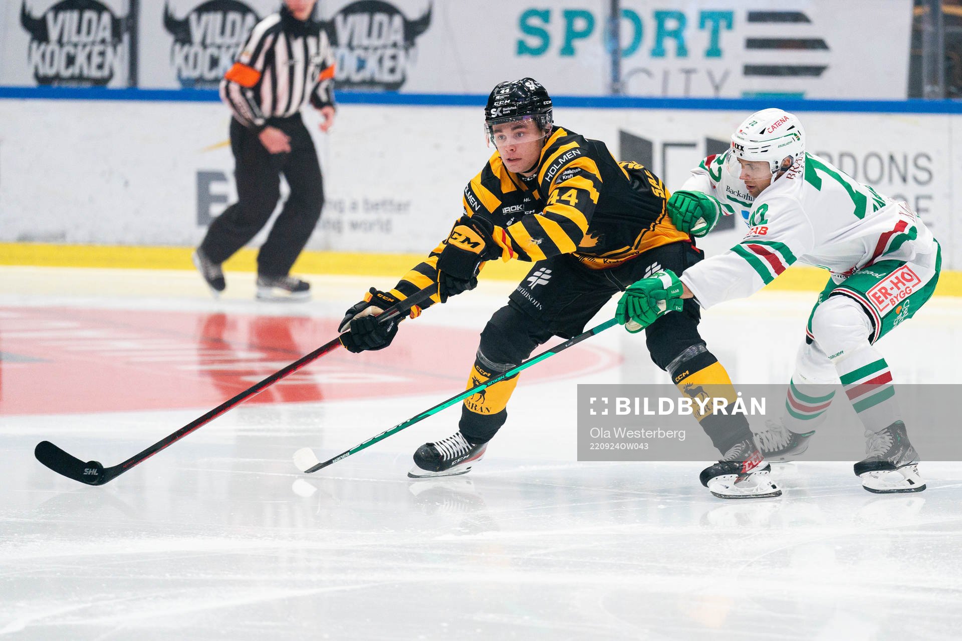 Skellefteås Elias Salomonsson och Rögles Daniel Zaar