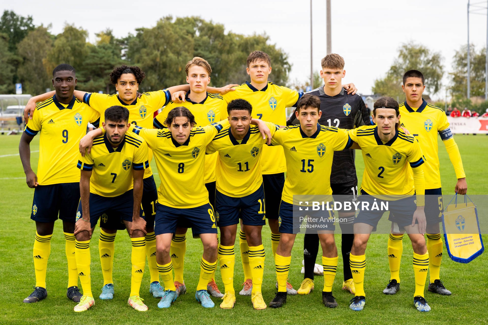 Players of Sweden pose for a team photo