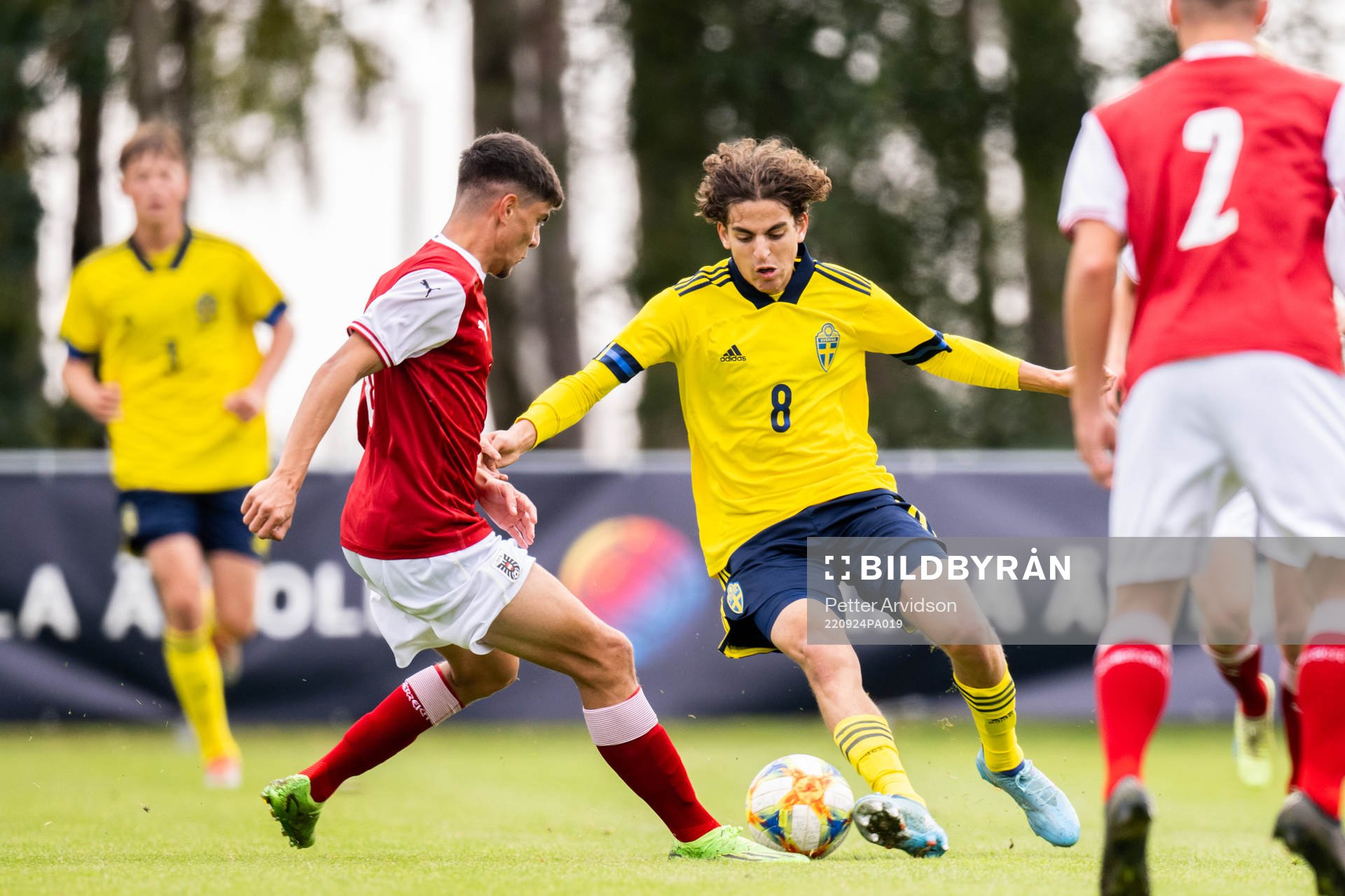Taha Ayari of Sweden