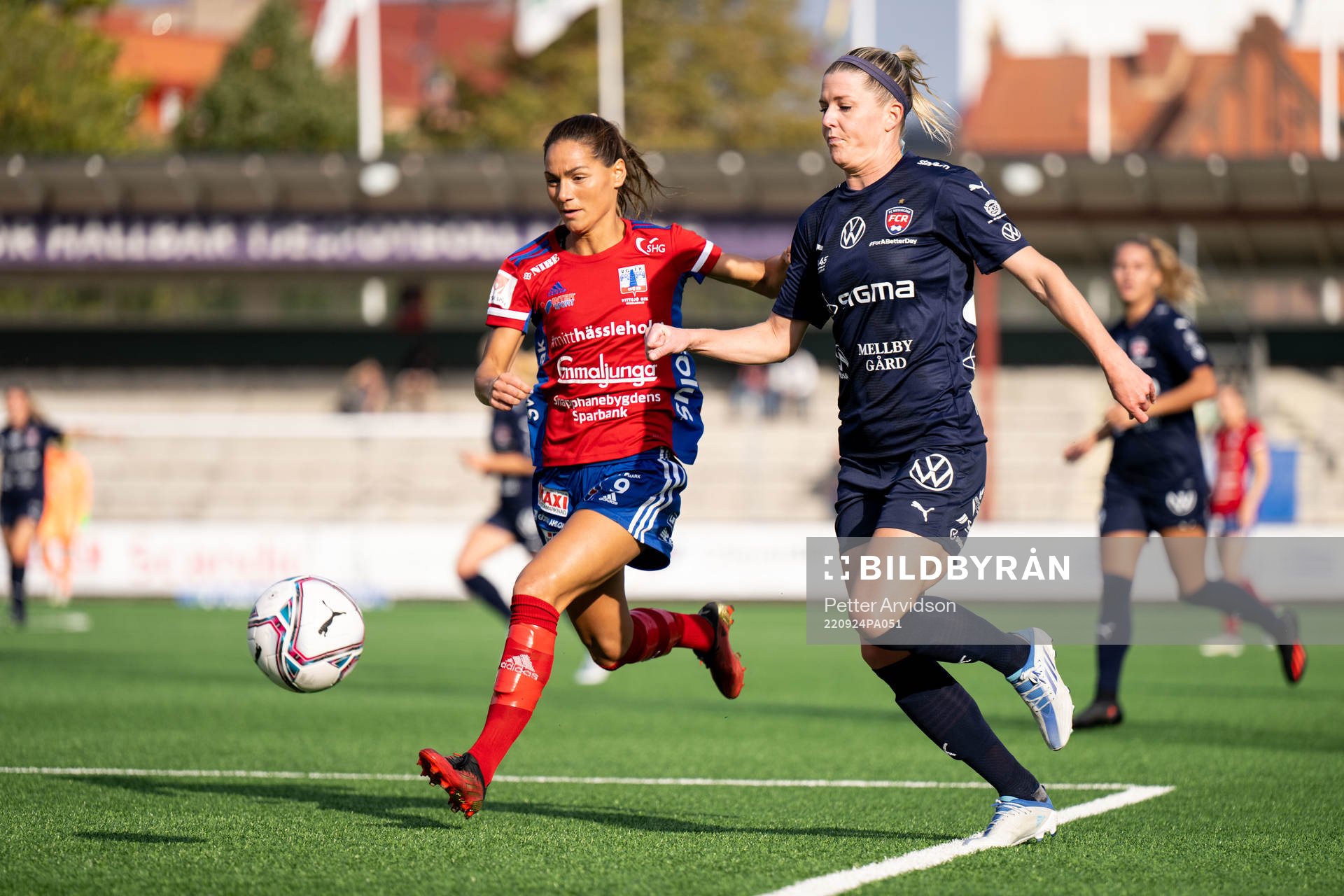 Vittsjös Elisabet Klinga och FC Rosengårds Olivia Schough