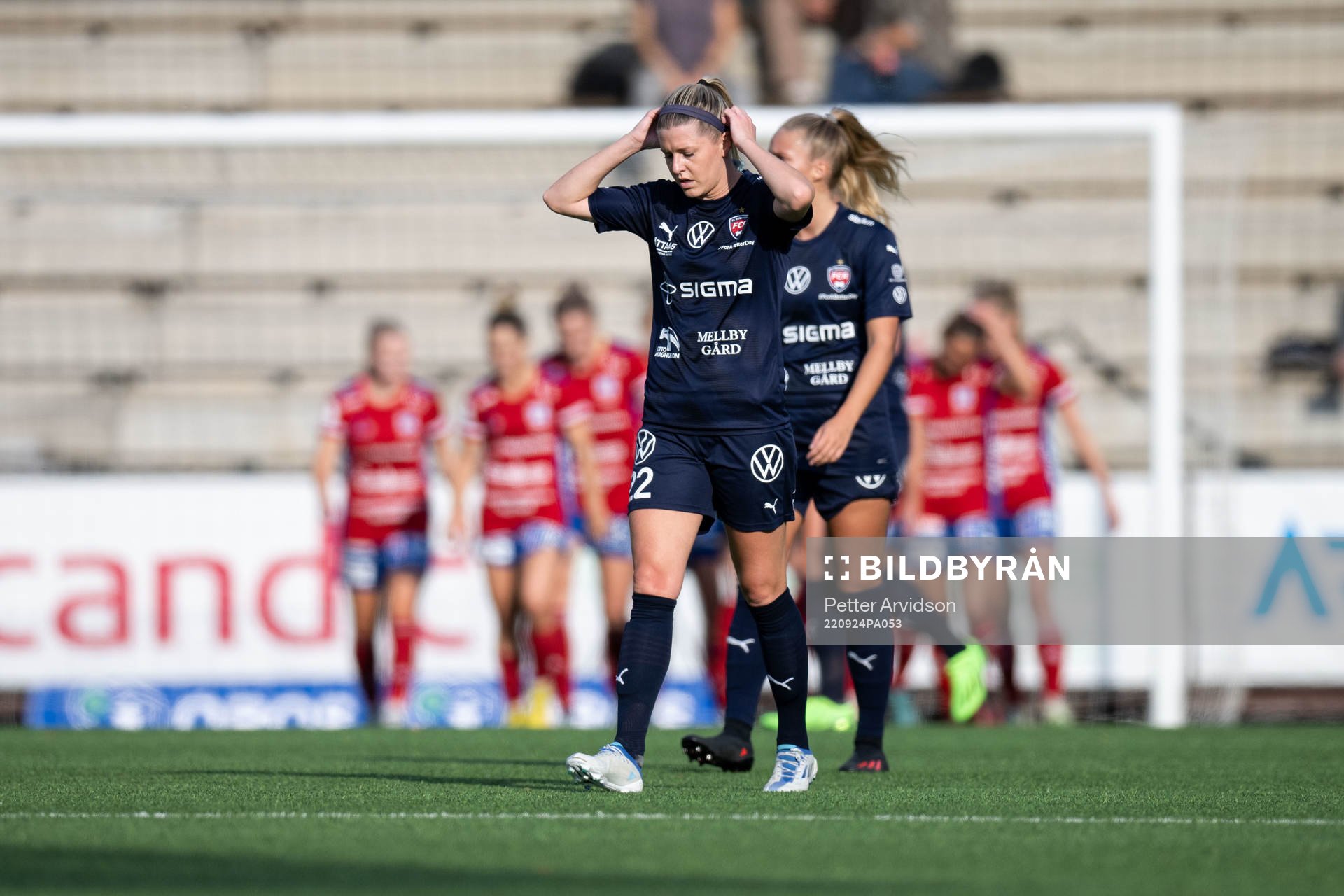 FC Rosengårds Olivia Schough deppar