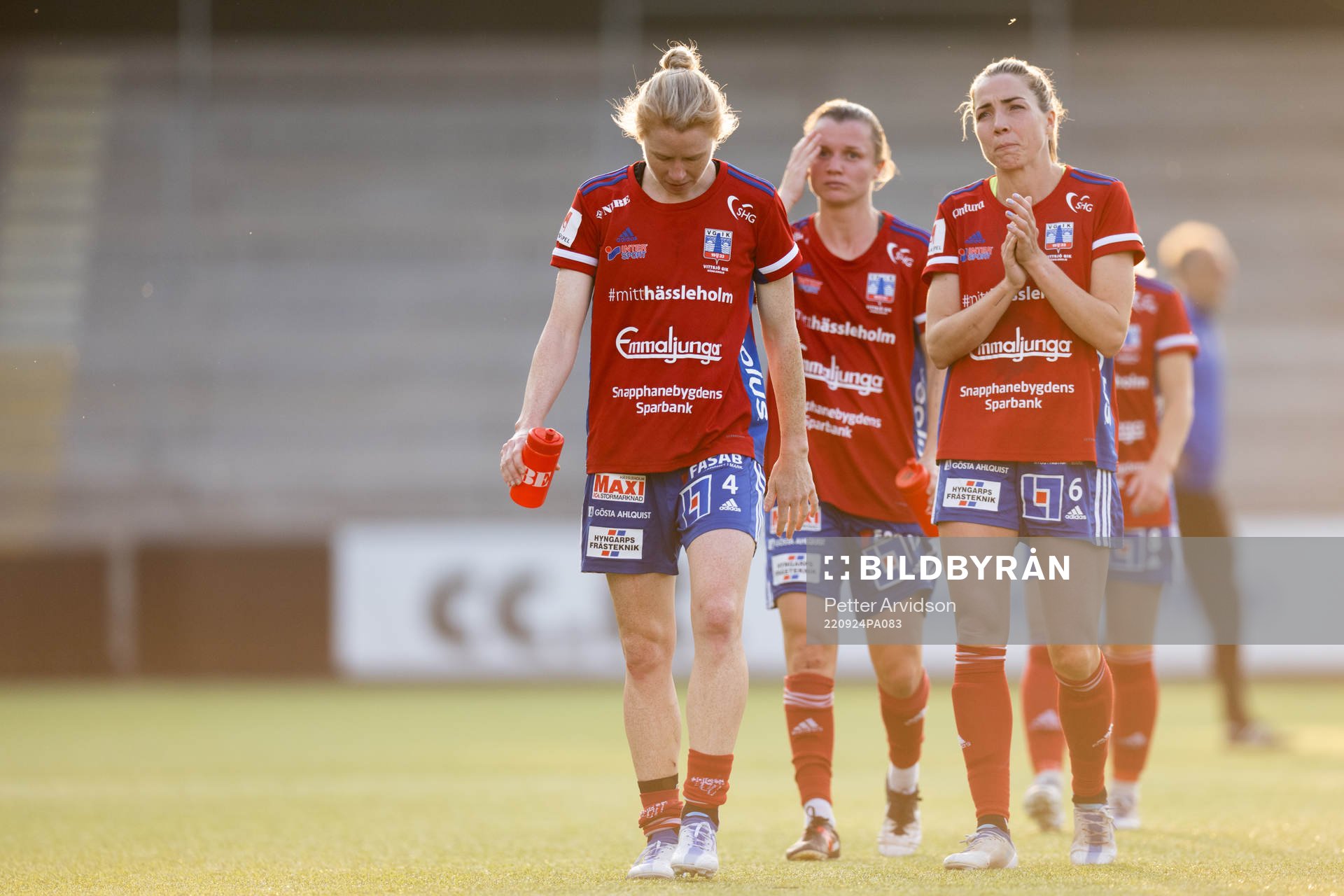 Vittsjös Clare Polkinghorne, Kayla Adamek och Clara