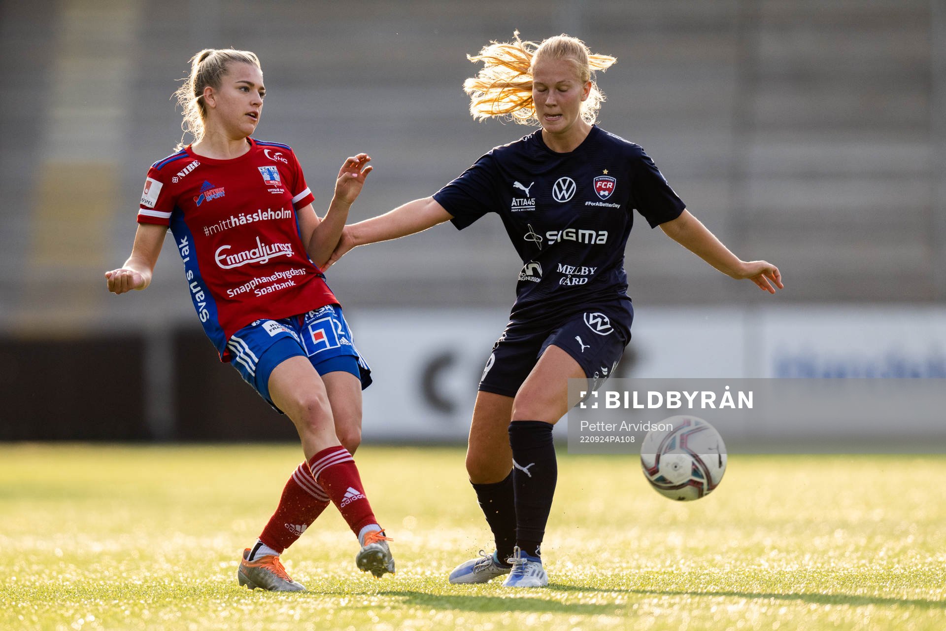Vittsjös Charlotte Grant och FC Rosengårds Sofie Bruun