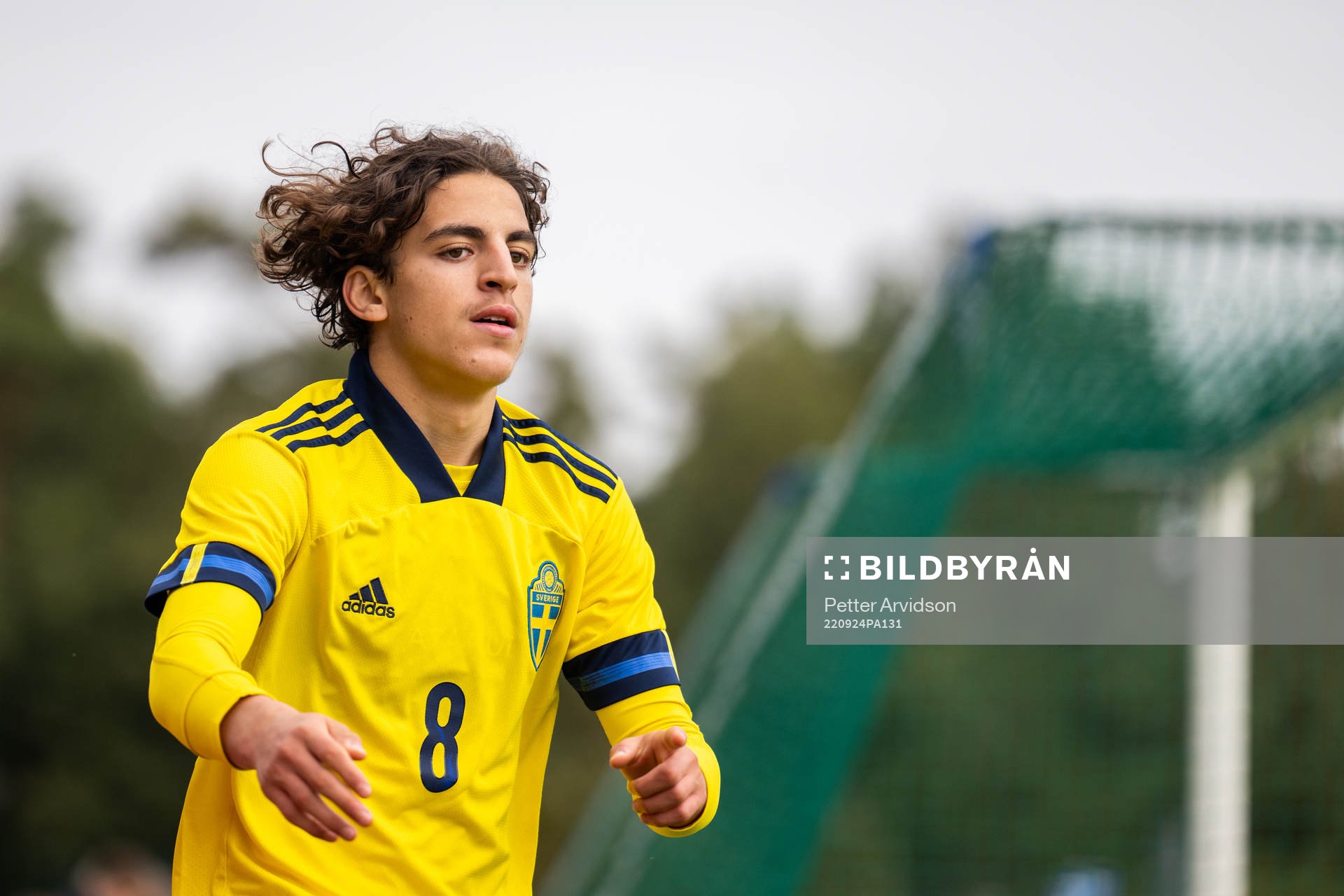 Taha Ayari of Sweden