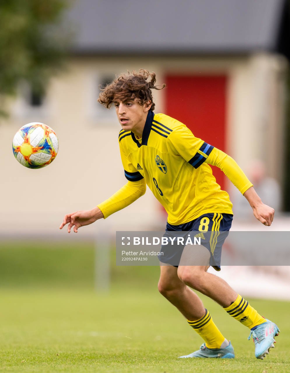 Taha Ayari of Sweden