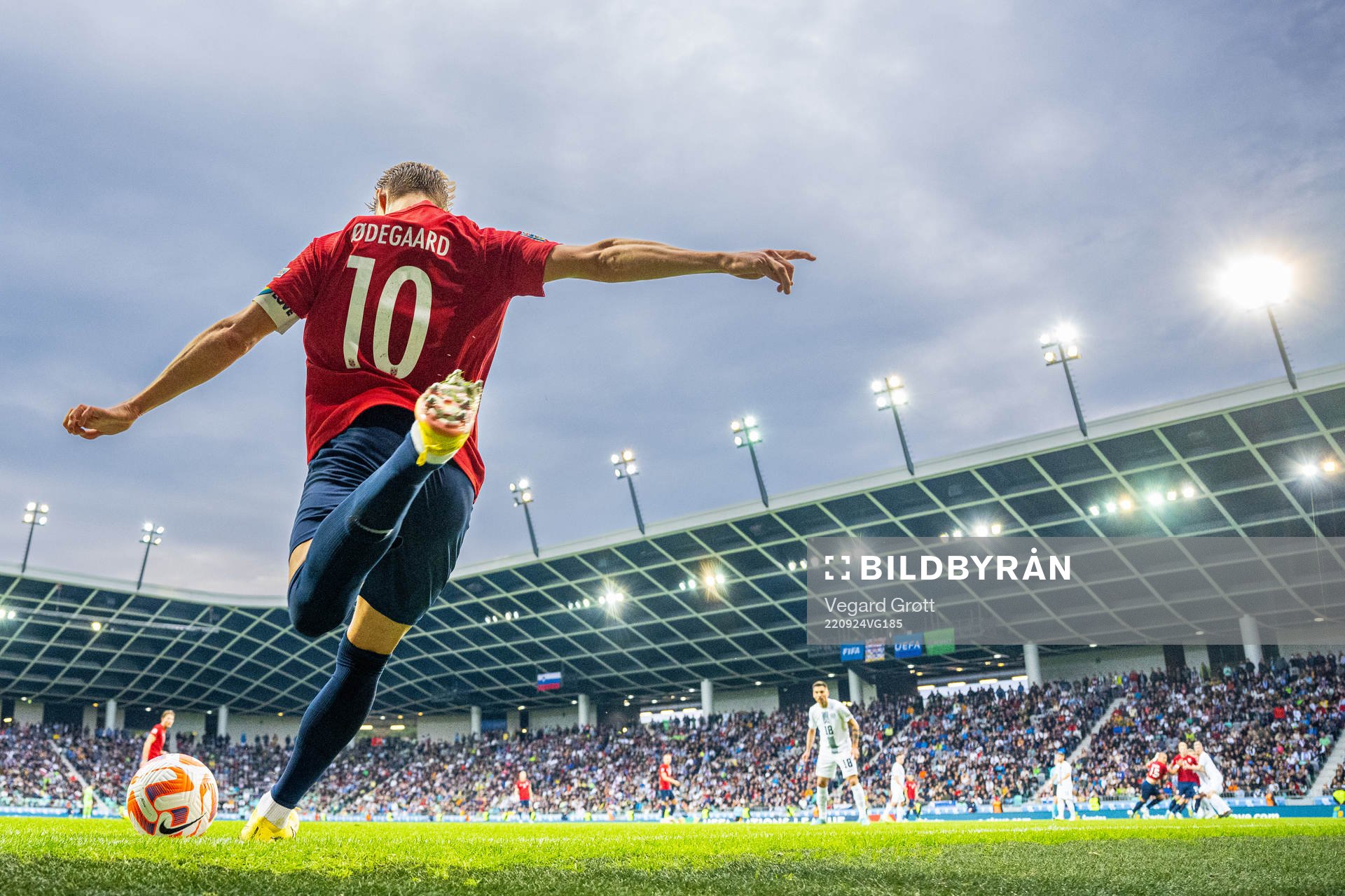 Martin Ødegaard of Norway takes a corner kick