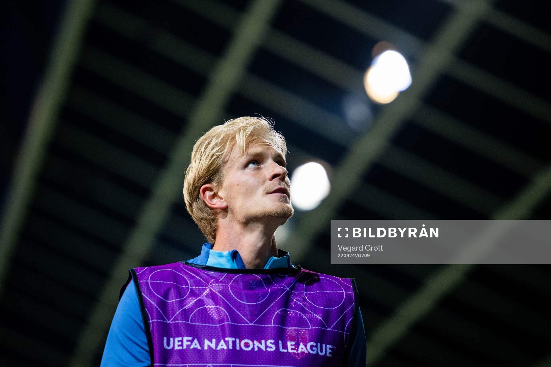 Morten Thorsby of Norway warms up