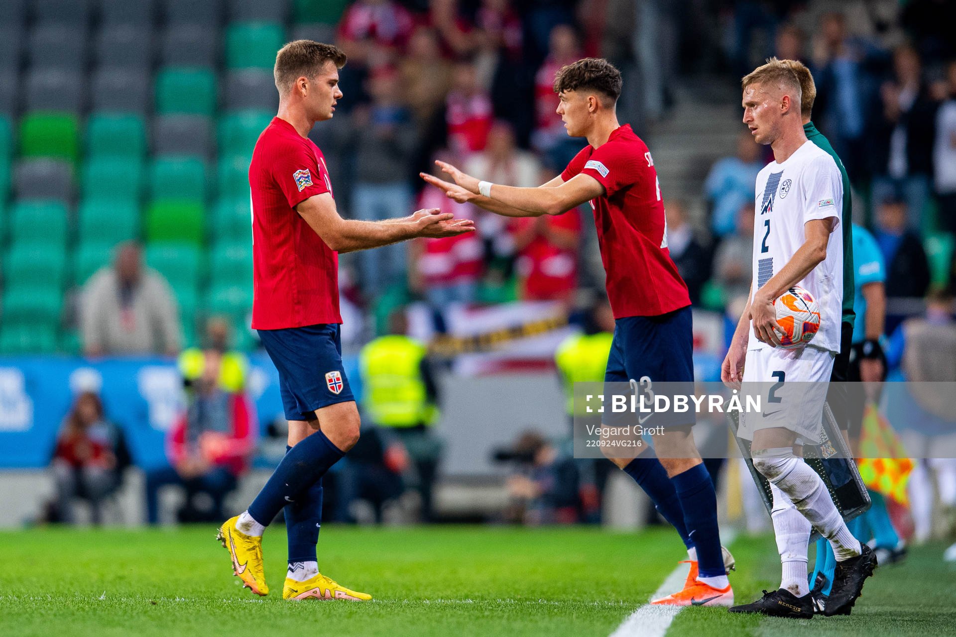 Alexander Sørloth is being substituted with Jørgen Strand