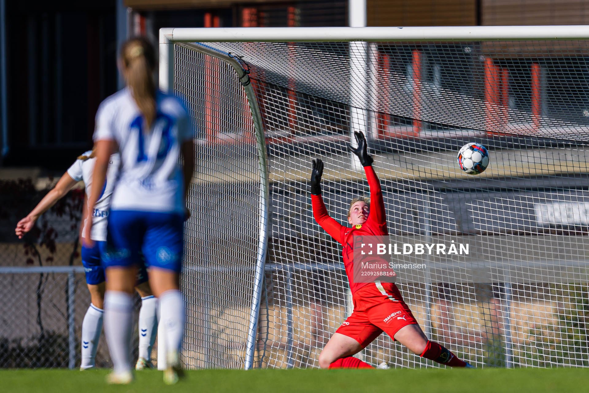 Tonje Pedersen of Kolbotn scores the 1-0 goal