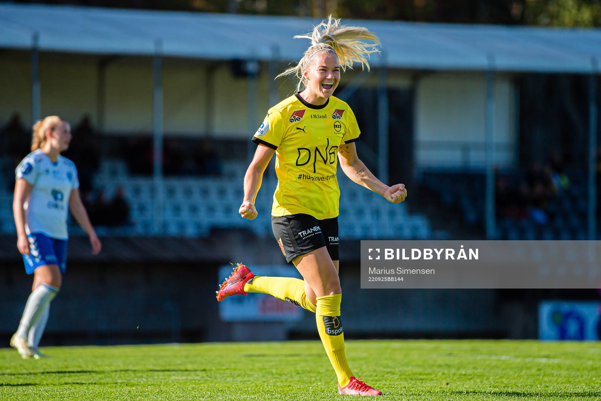 Eva Amanda Johnsson Haahr of LSK Kvinner celebrates